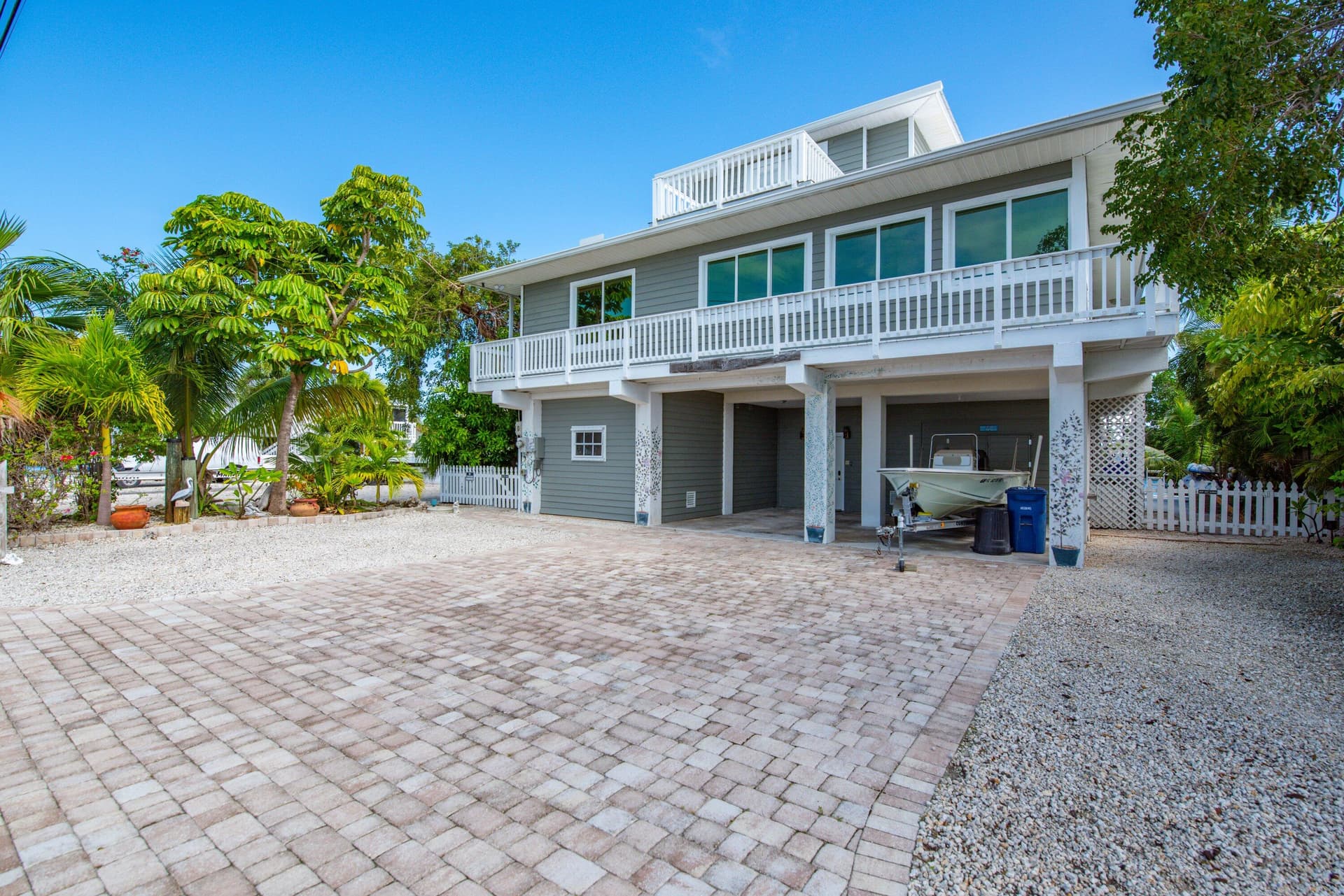 643 Indies Road photo 9