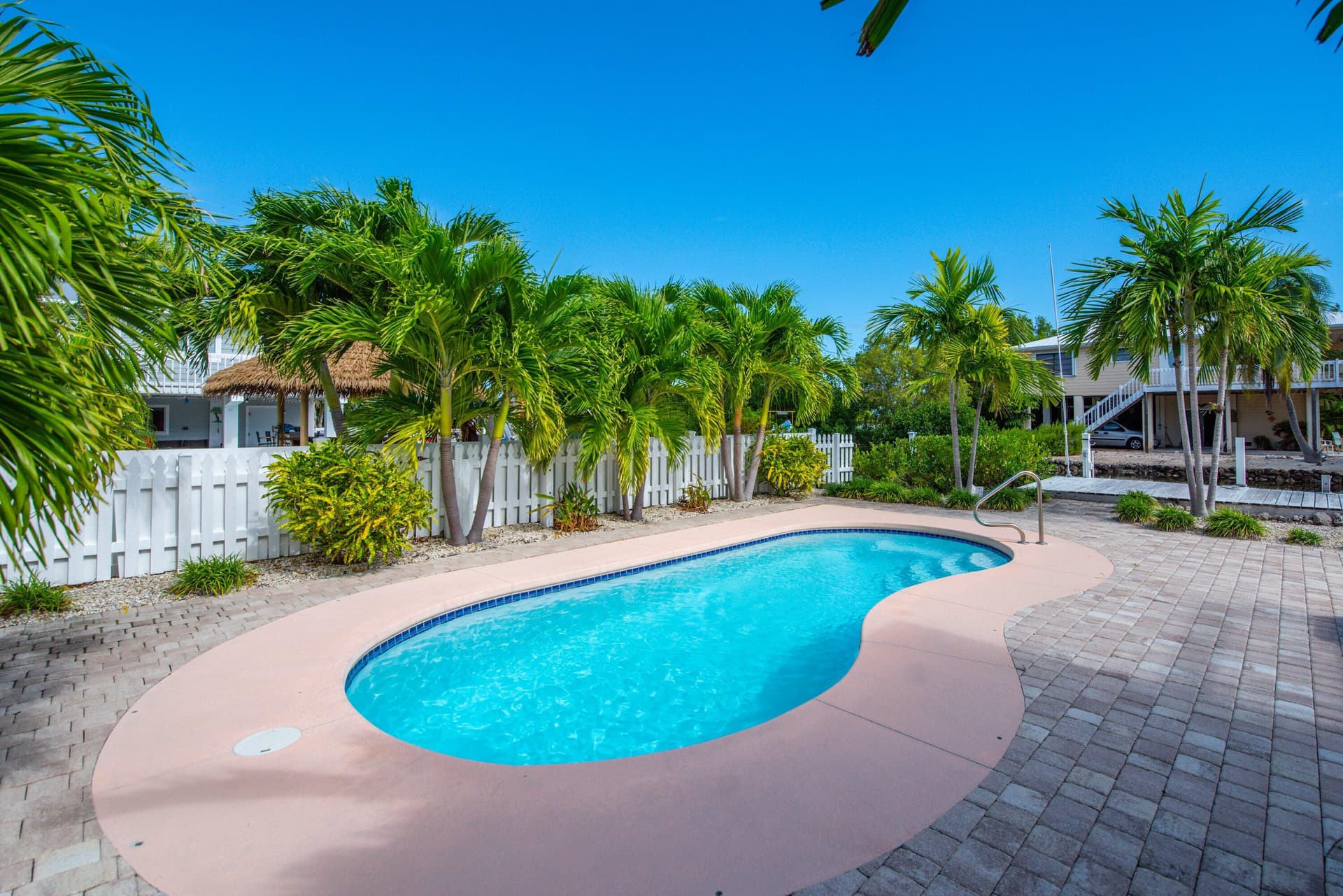 643 Indies Road photo 10