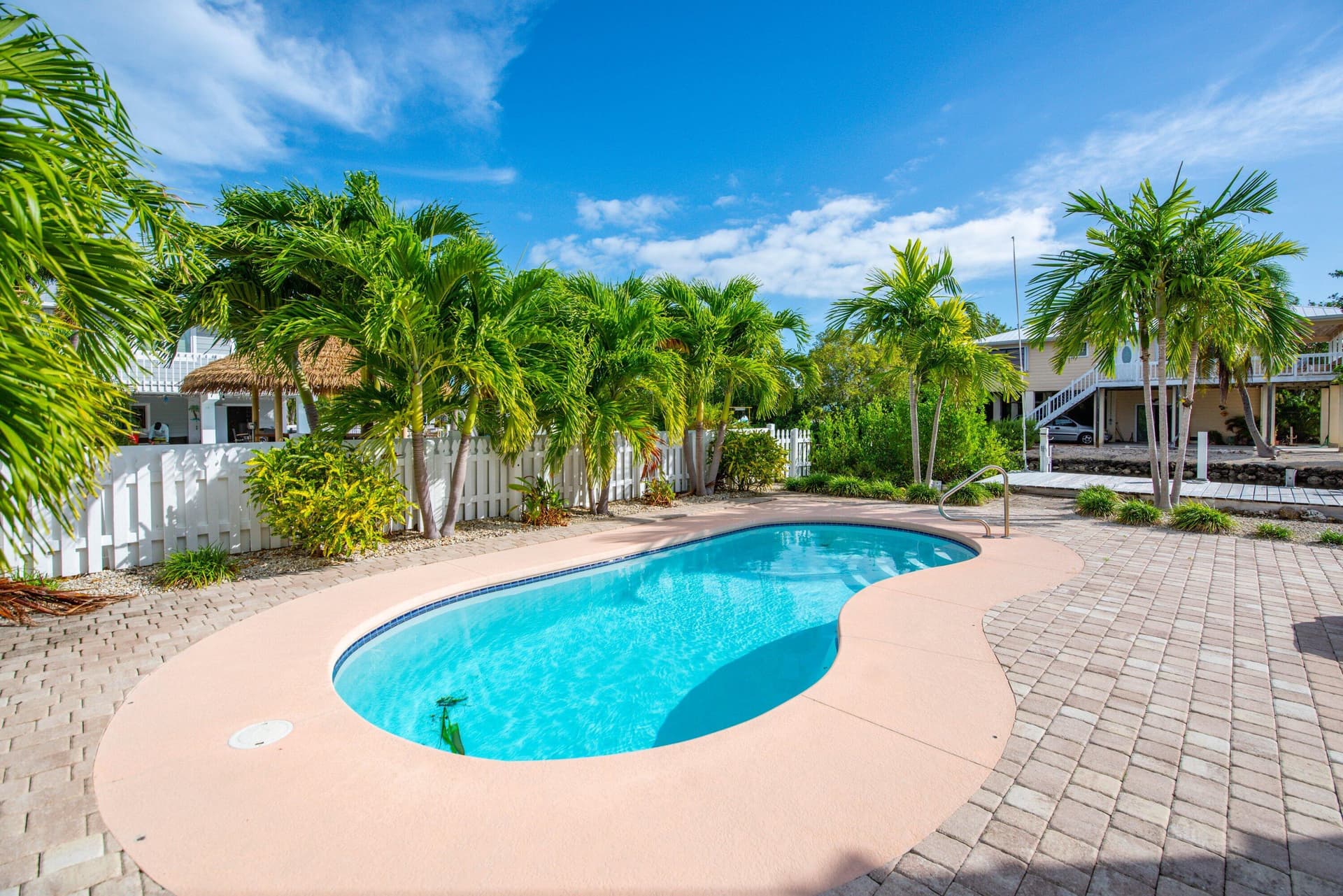 643 Indies Road photo 15