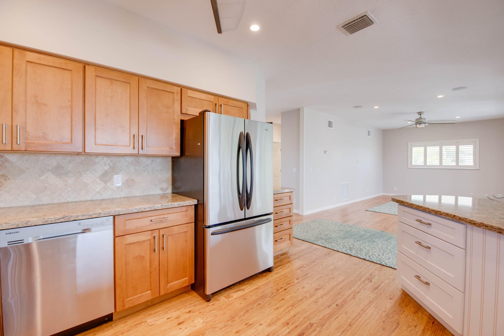 643 Indies Road photo 25