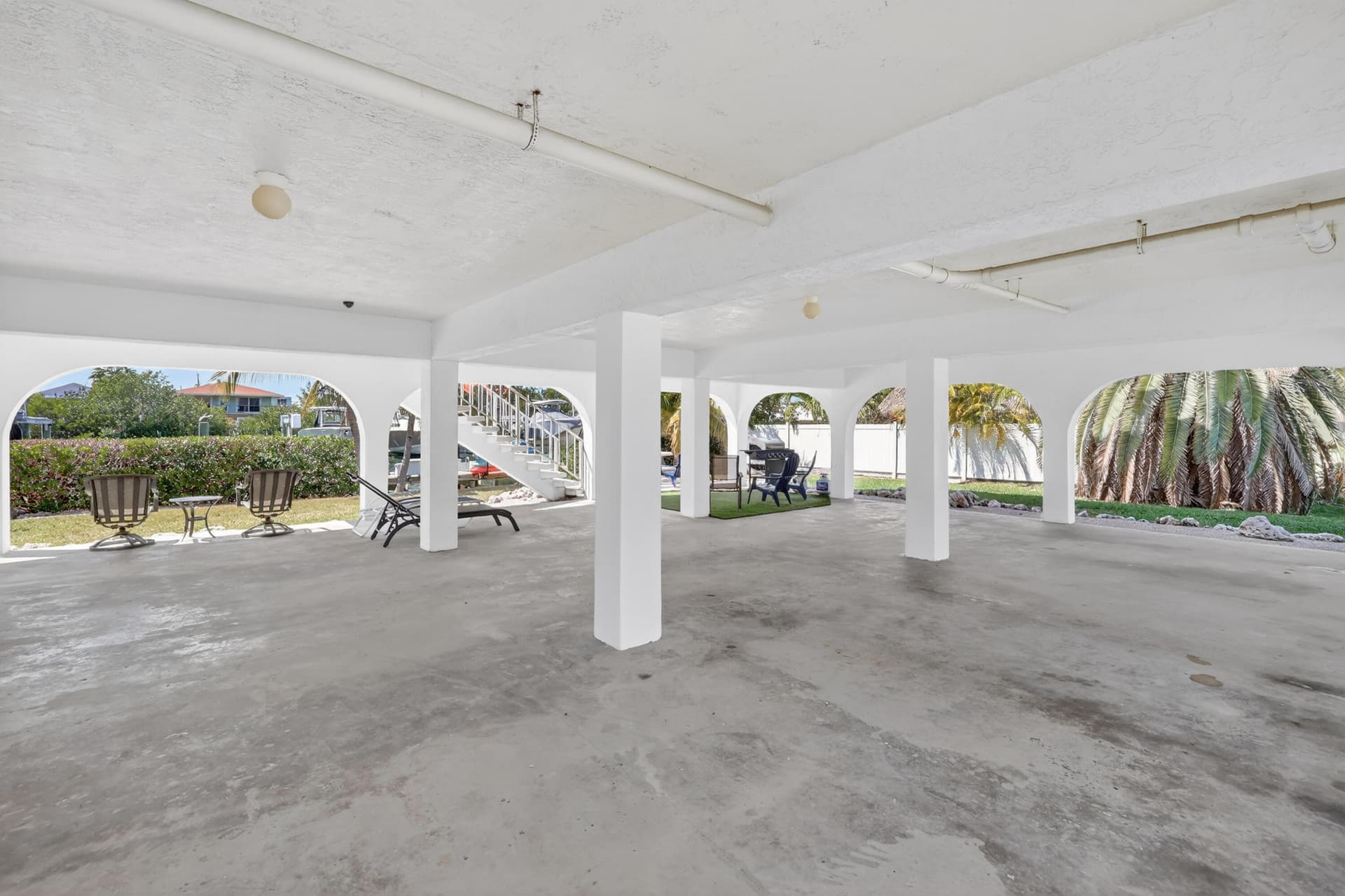 1 Avenue F photo 20
