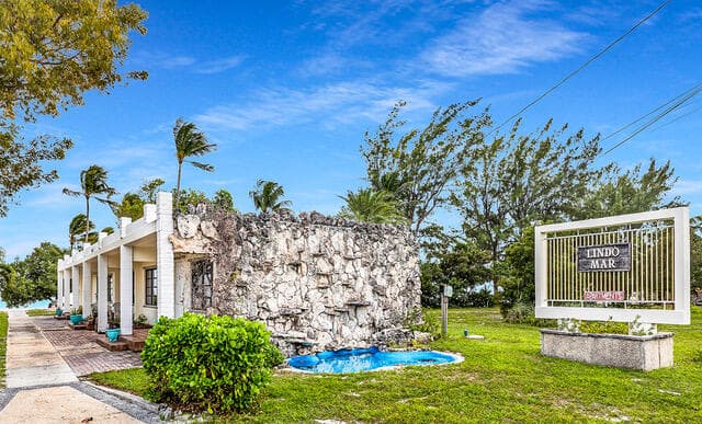 75131 Overseas Highway photo 3