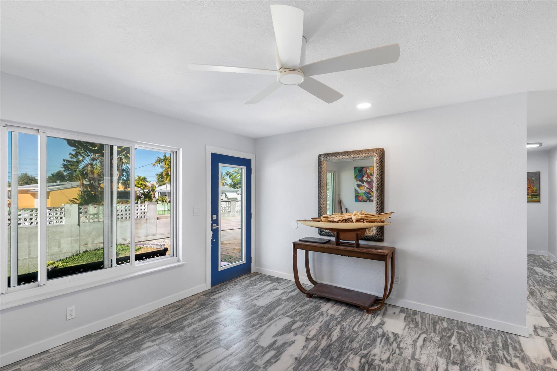 2924 Riviera Drive photo 12