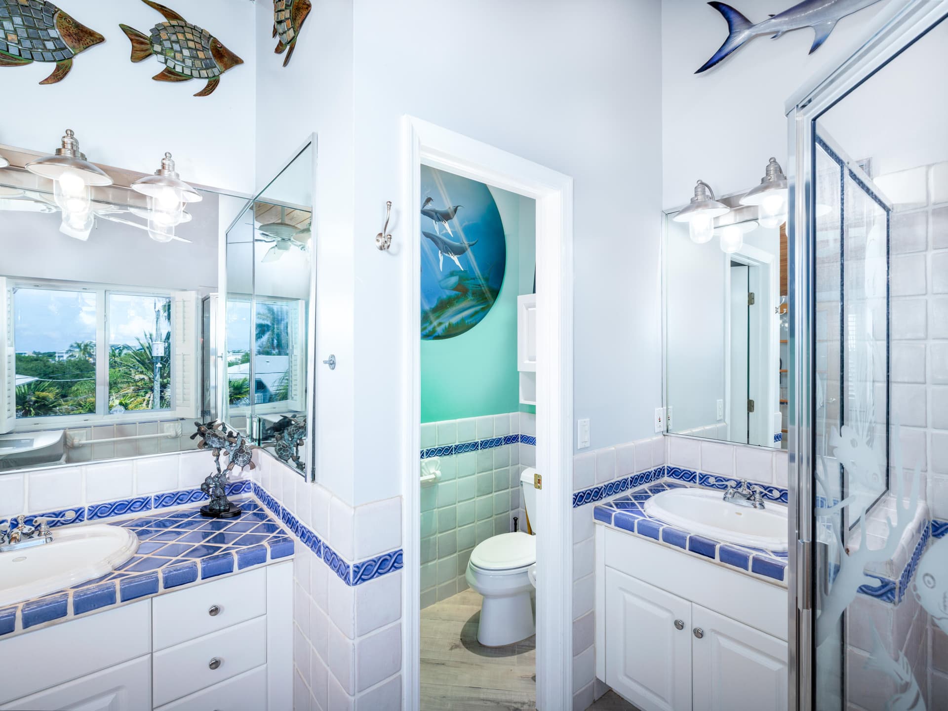 14 Avenue F photo 21