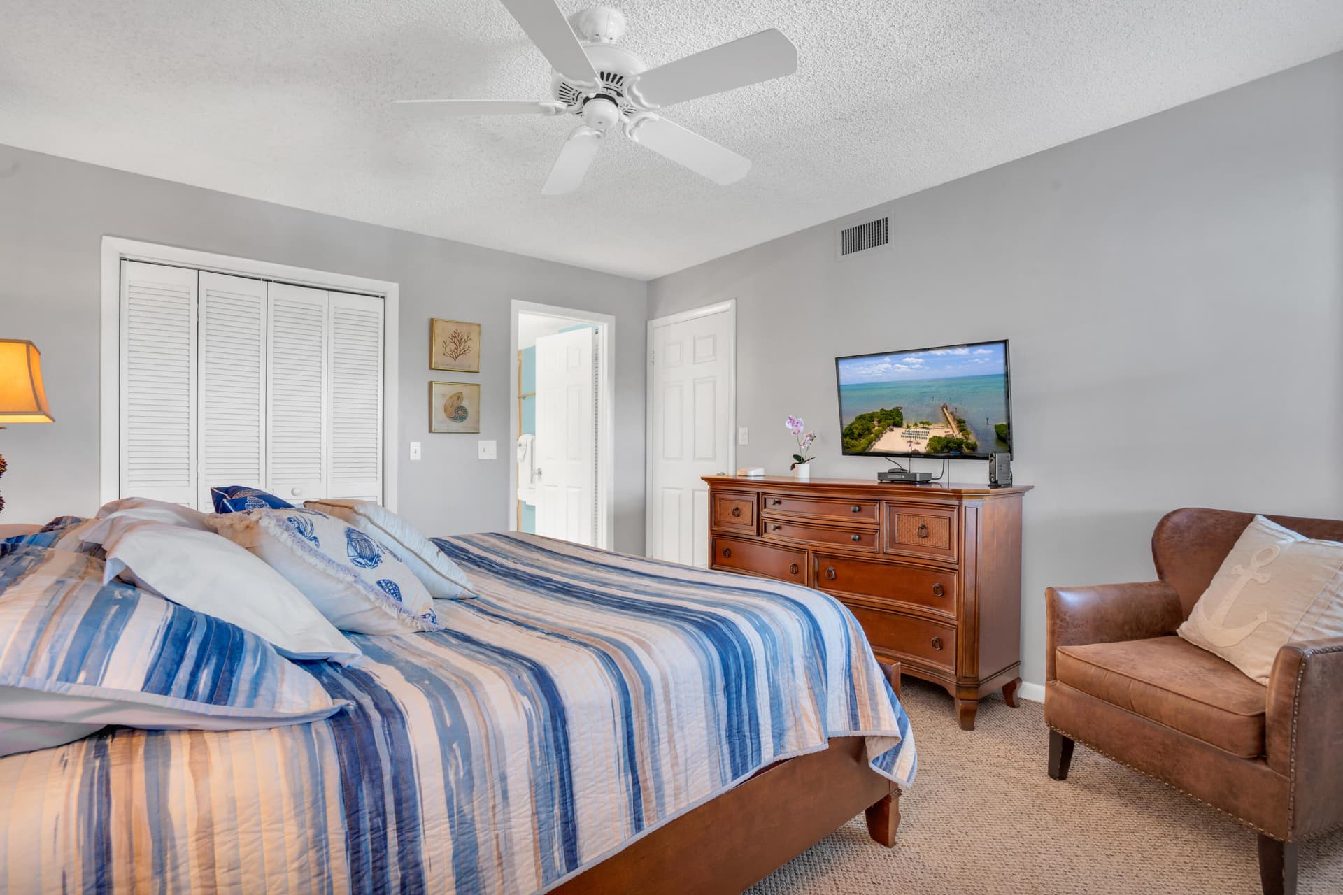 500 Burton Drive 1210 photo 19