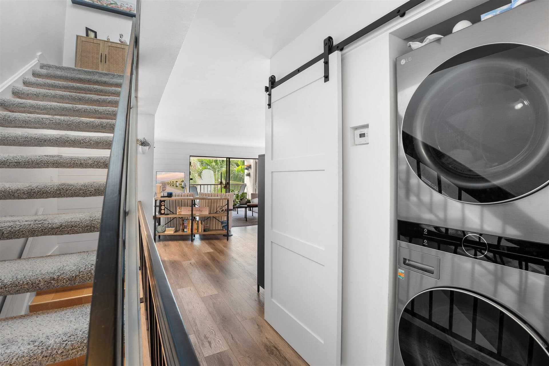 601 W Ocean Drive 105D photo 14