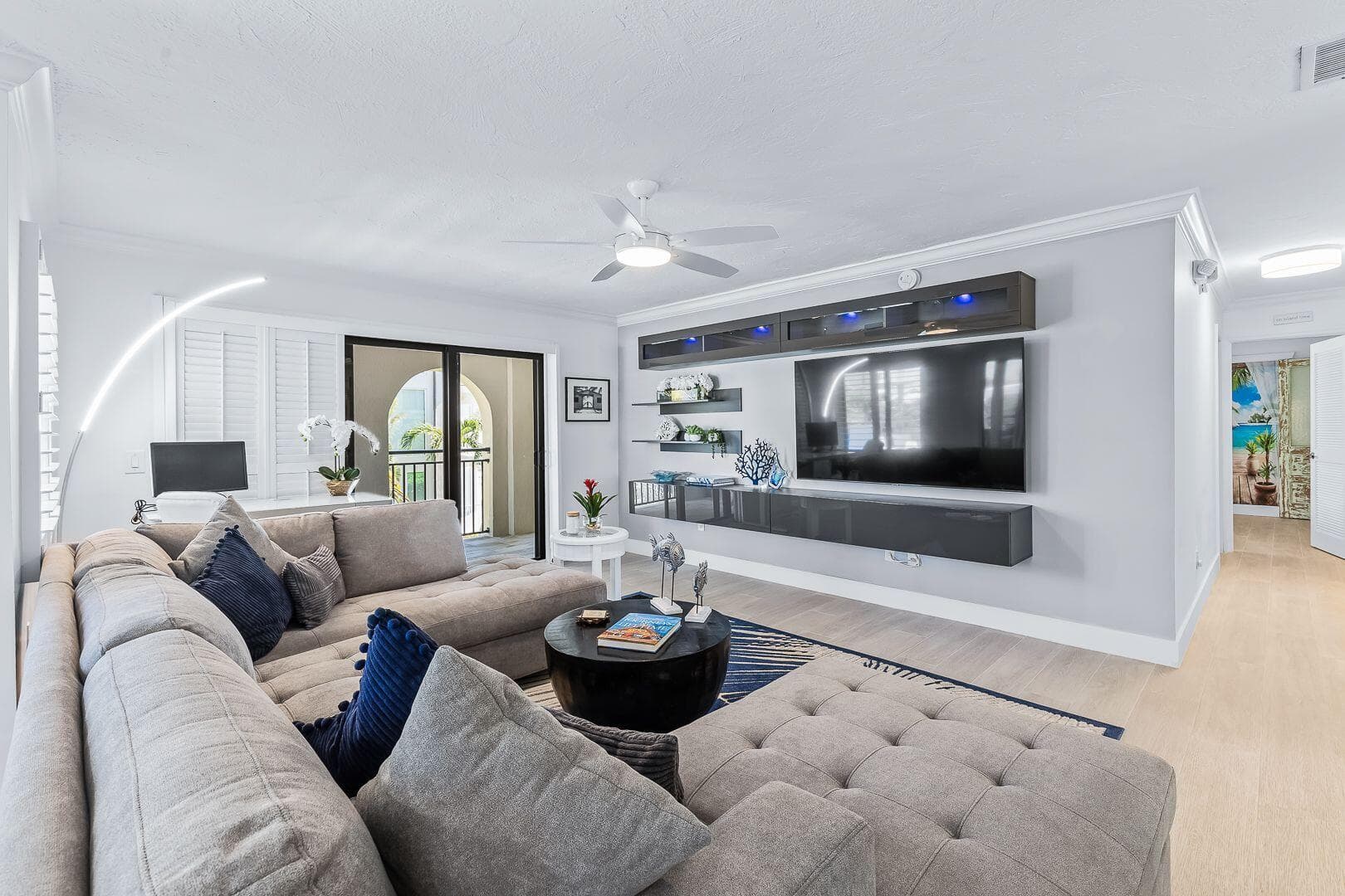1001 W Ocean Drive 1-201 photo 12