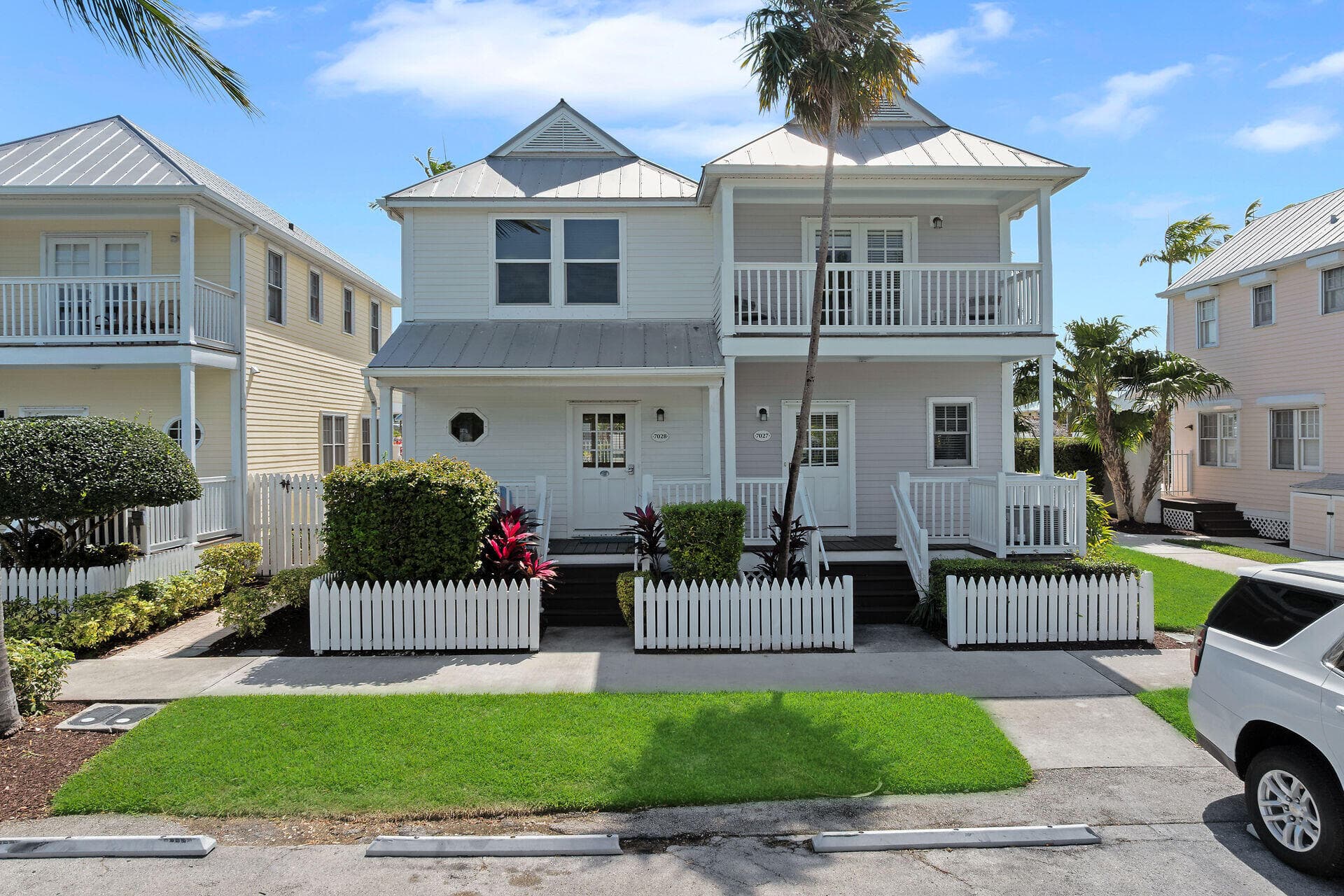 7028 Harbor Village Drive photo 11