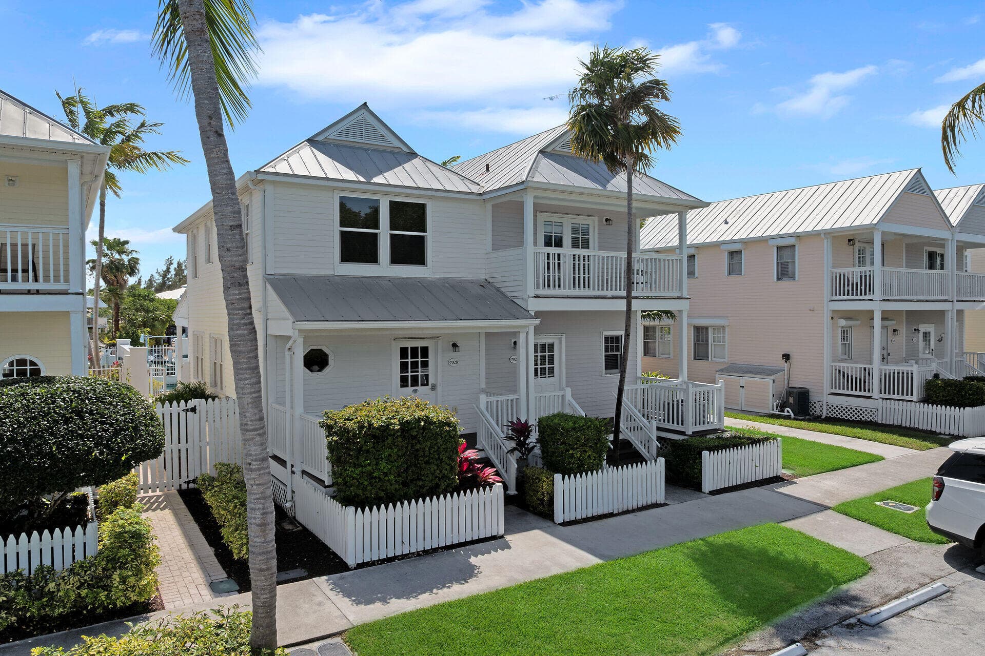 7028 Harbor Village Drive photo 13