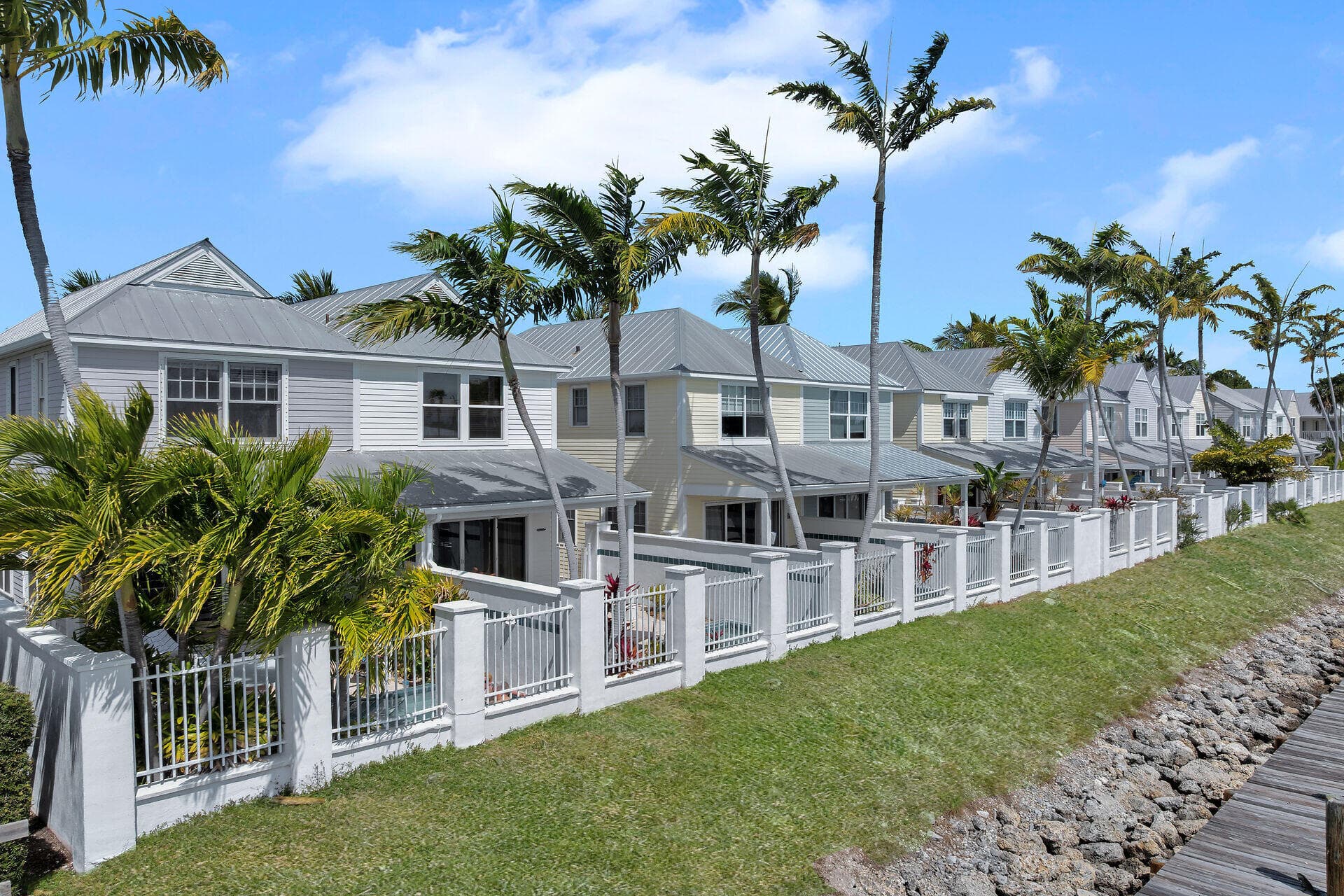 7028 Harbor Village Drive photo 20