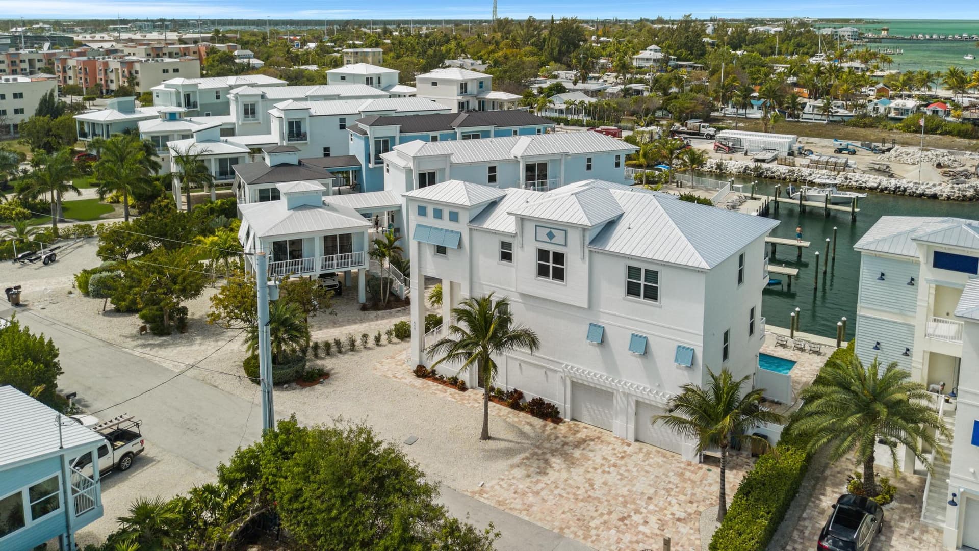 865 50th Street Gulf 3