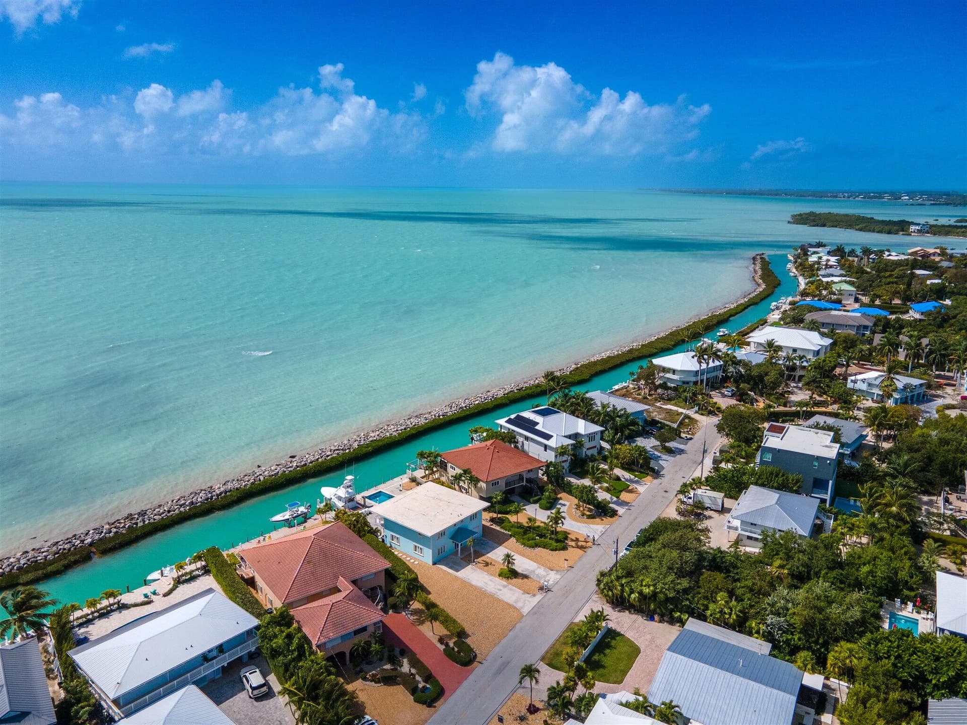250 W Seaview Circle photo 1