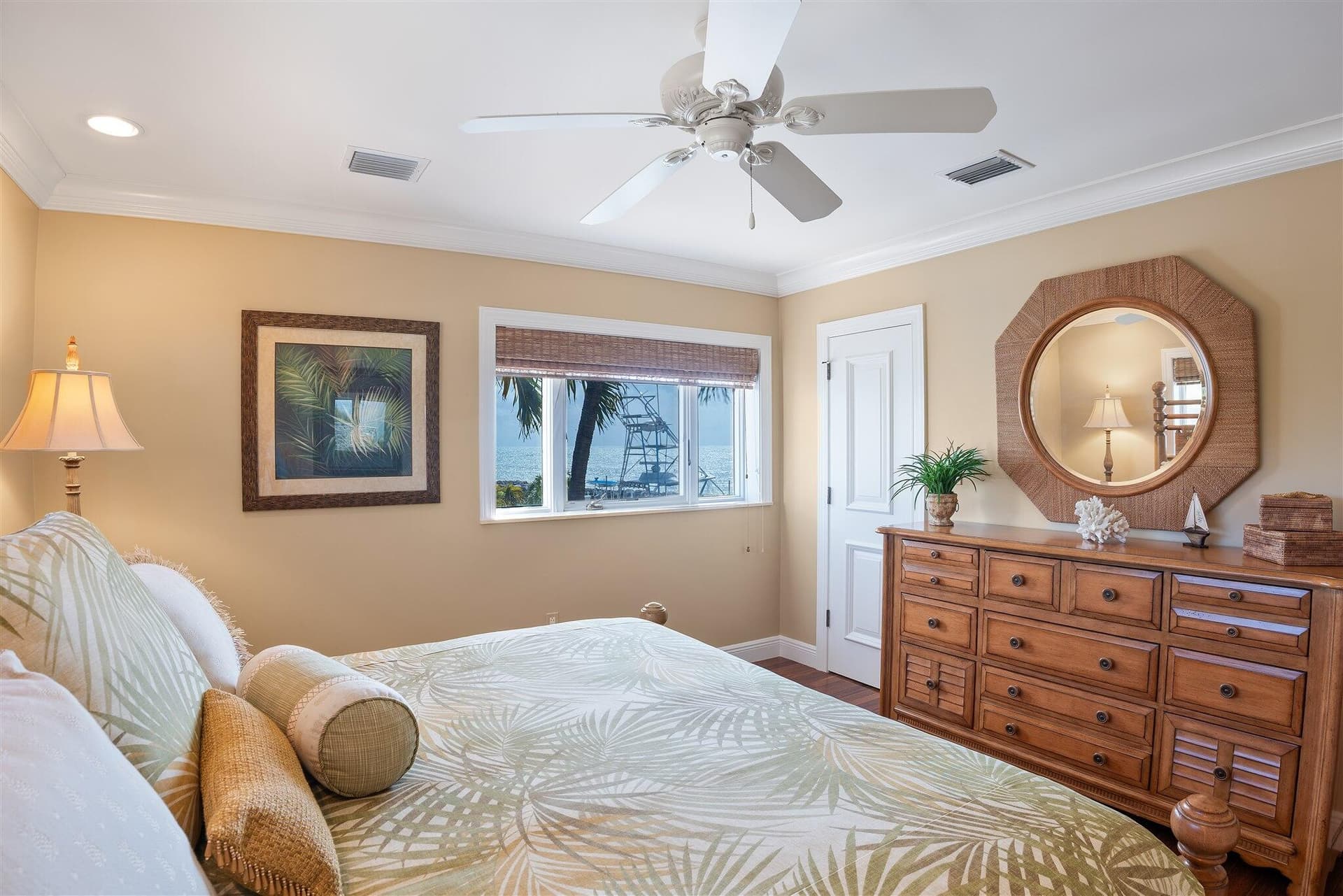 250 W Seaview Circle photo 20