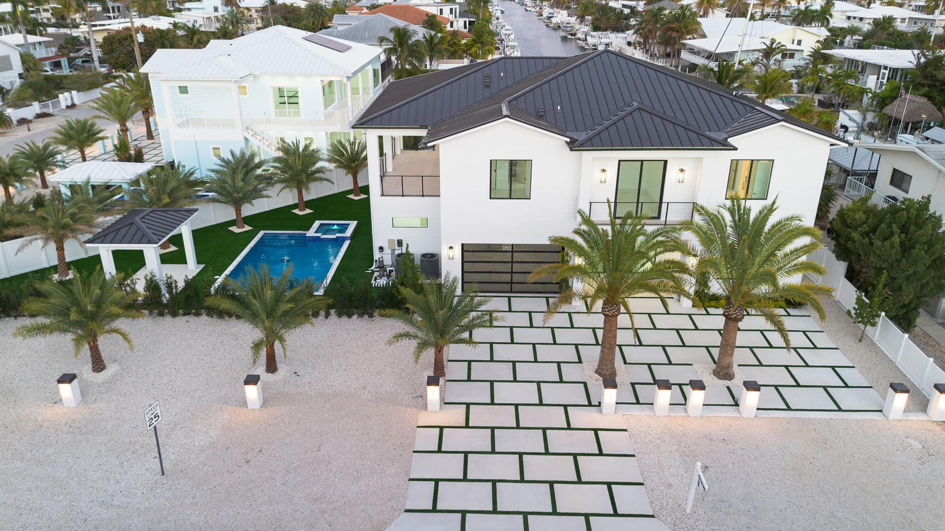 258 Caribbean Dr photo 1