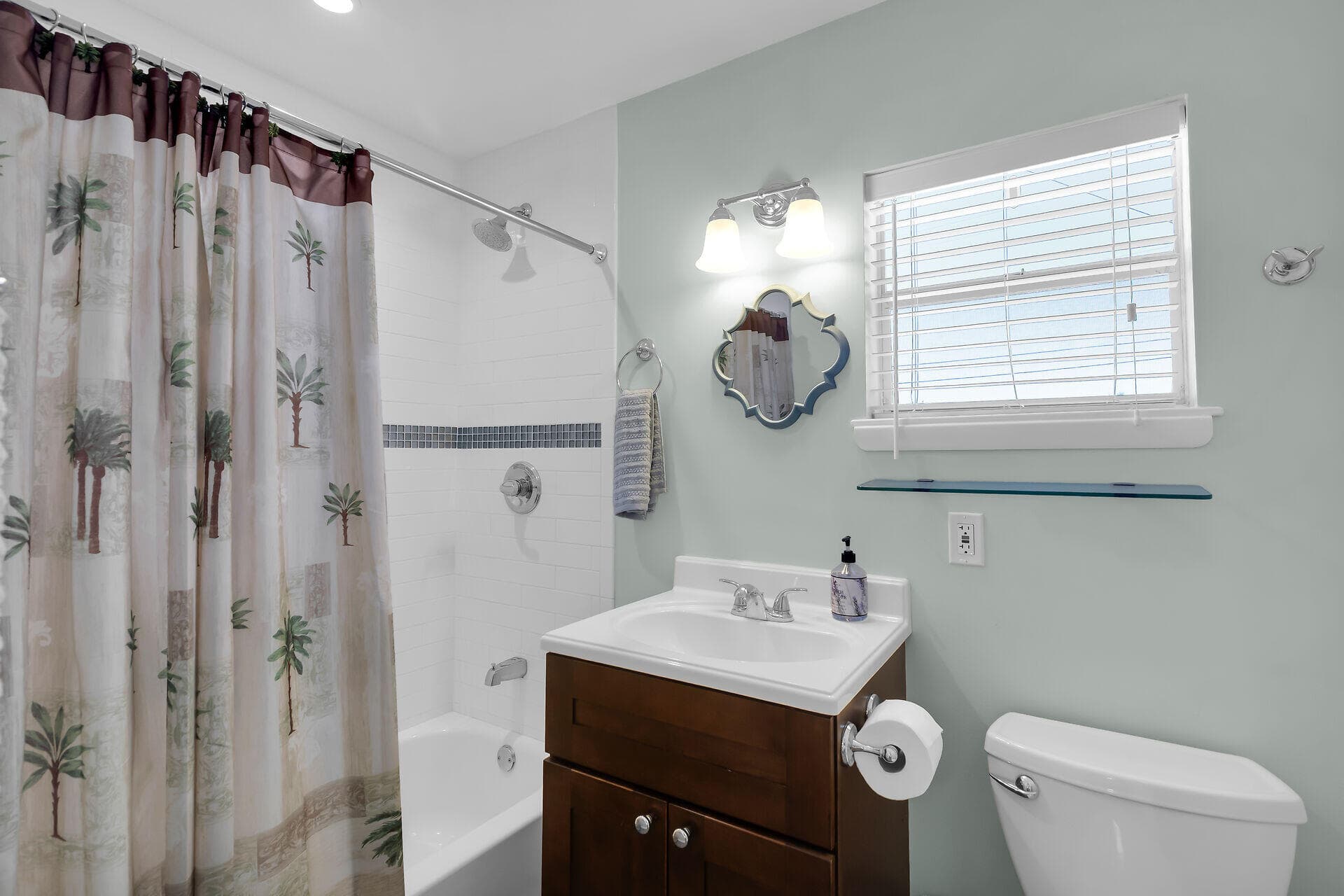 70 7Th Street photo 19