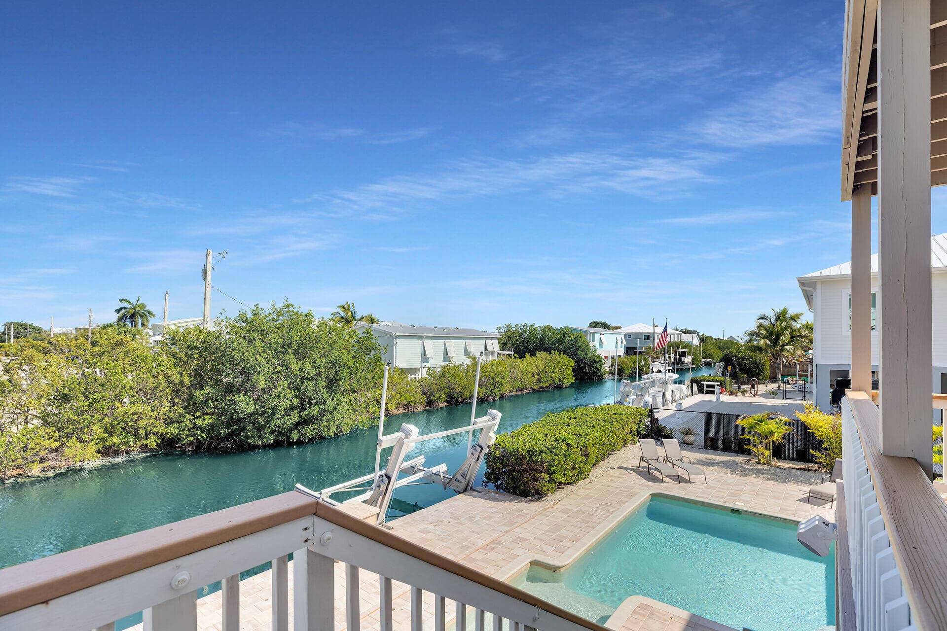 333 Indies Road photo 10