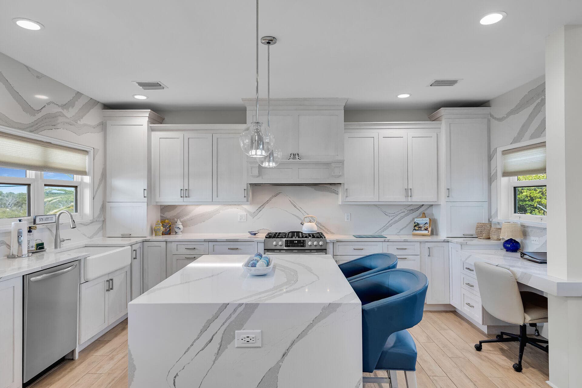 333 Indies Road photo 22