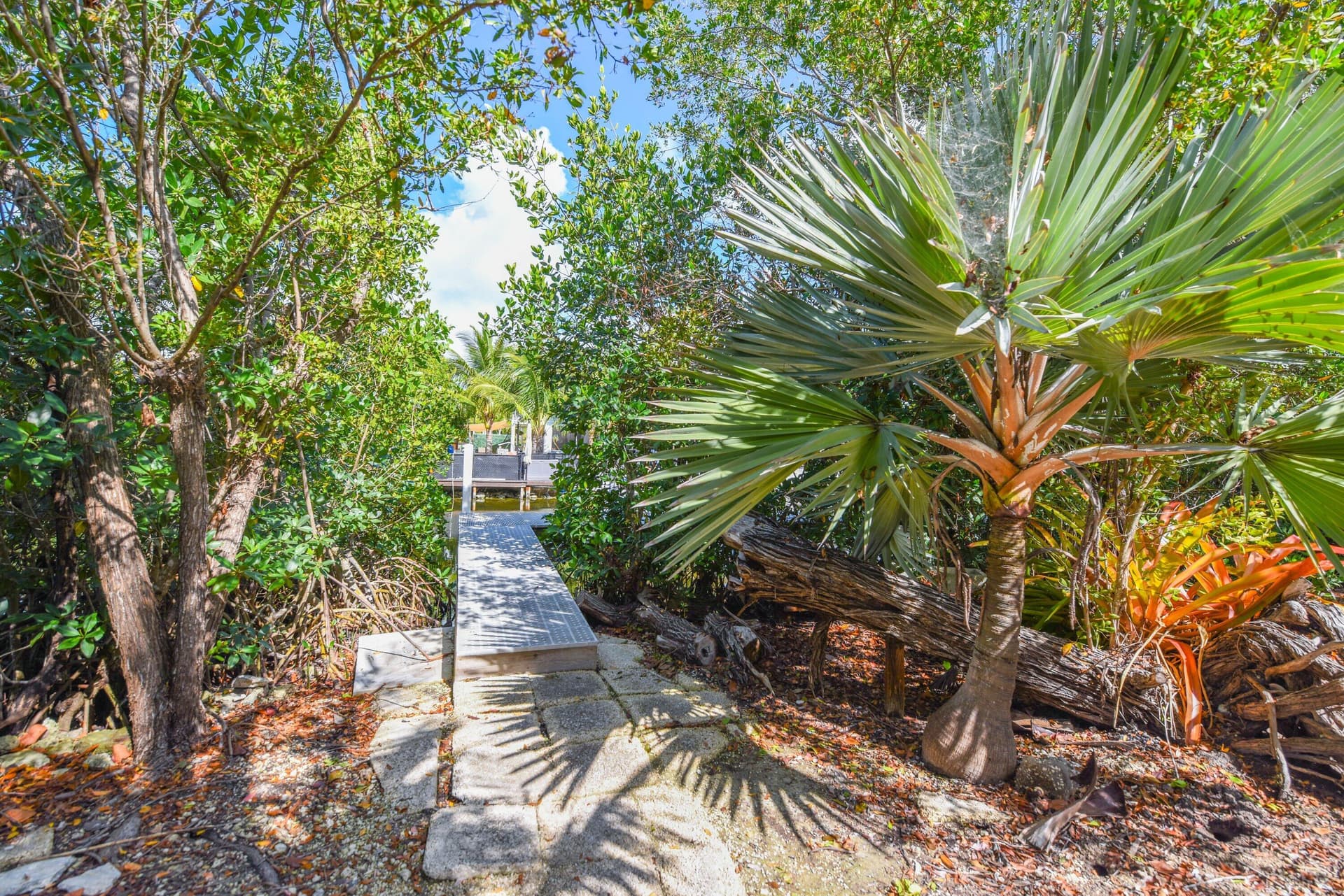 83 Sugarloaf Drive photo 23
