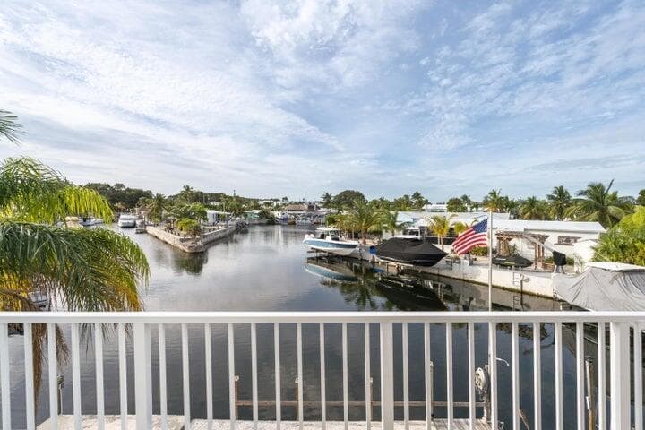 1119 Calder Road photo 3