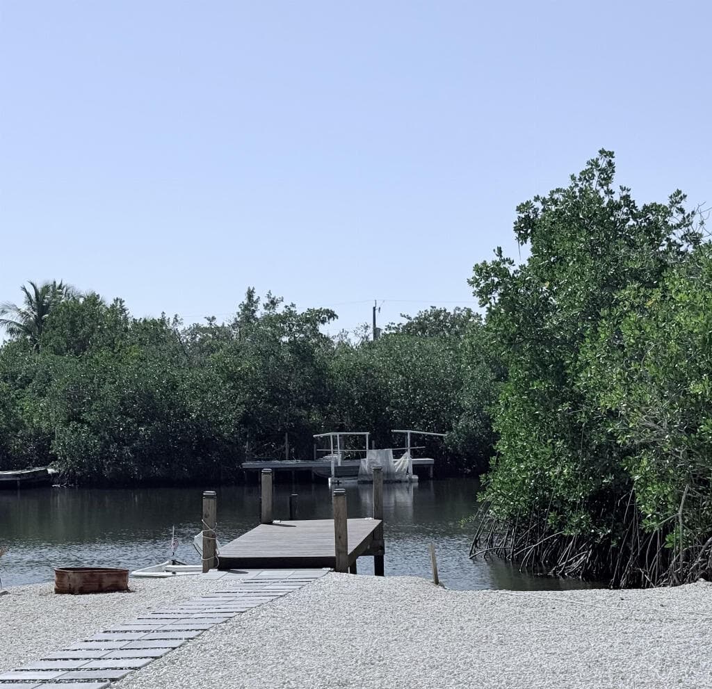 764 Michael Drive photo 15