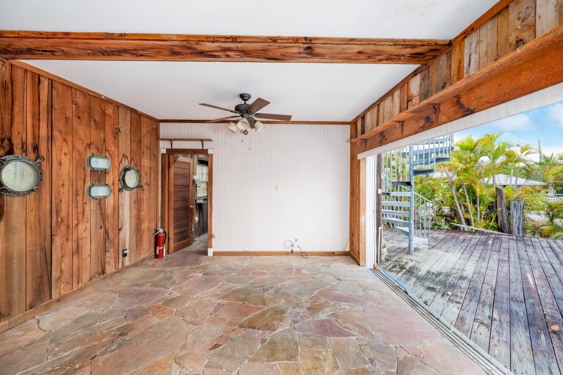 104 Sirius Lane photo 11