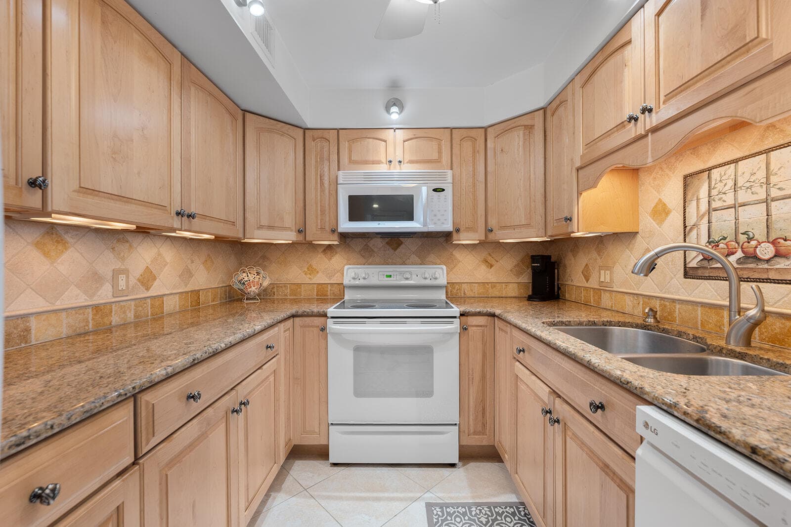 15 Sombrero Boulevard 212W photo 9
