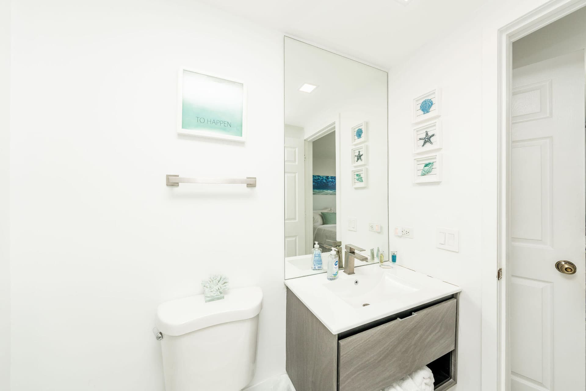 500 Burton Drive 2409 photo 23