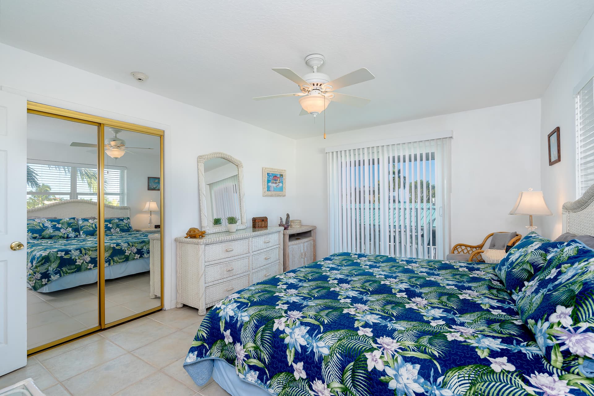 1101 W Ocean Drive 24 photo 16