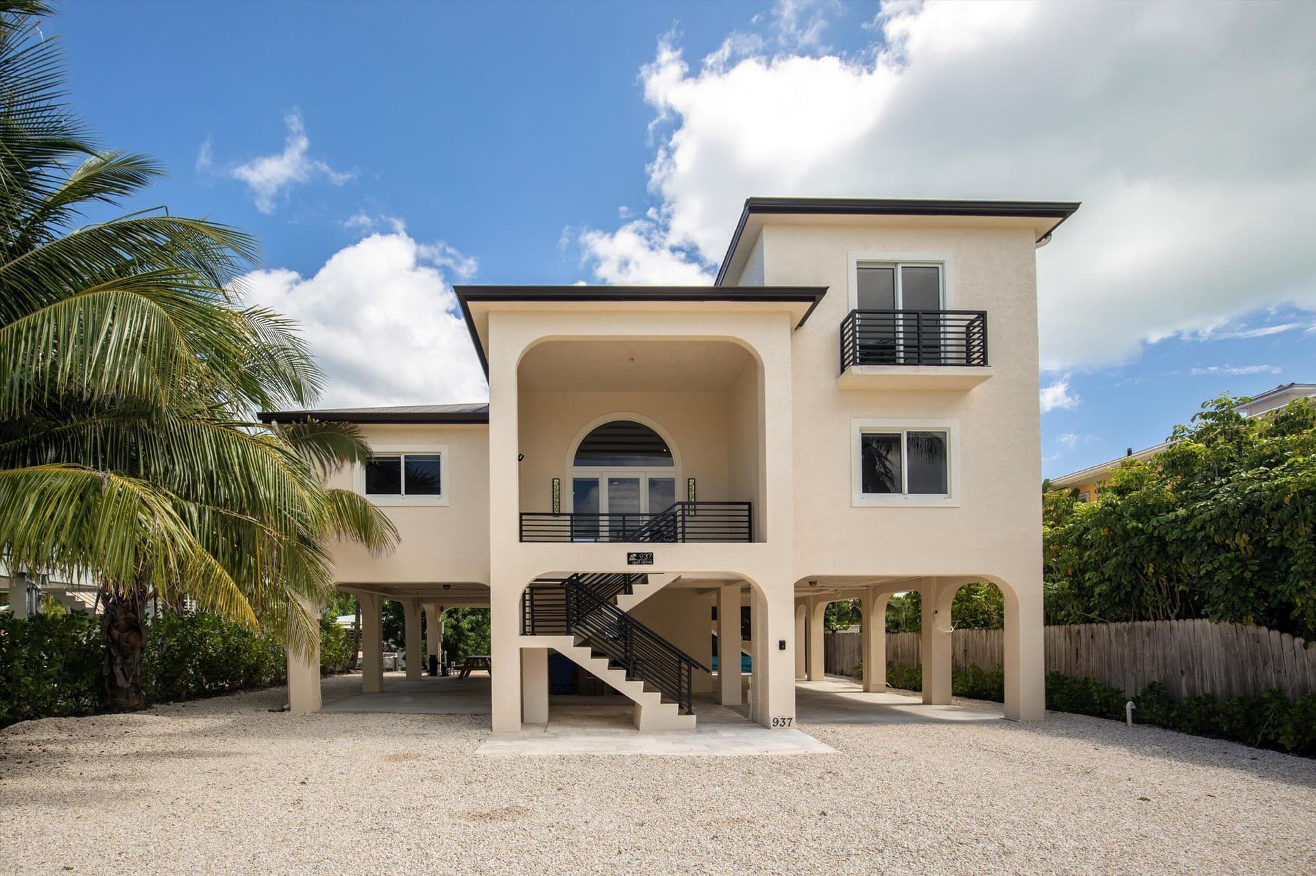937 Gulf Drive photo 5