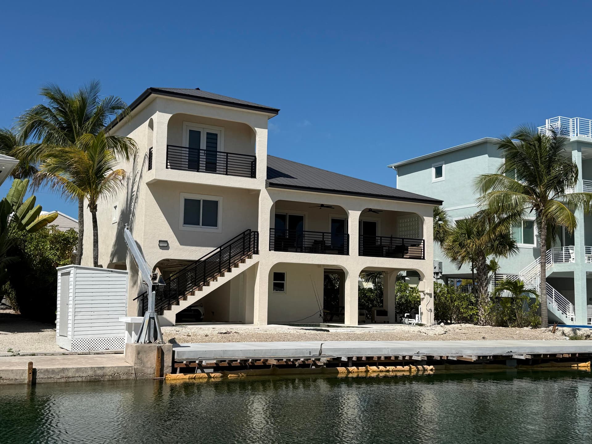 937 Gulf Drive photo 1