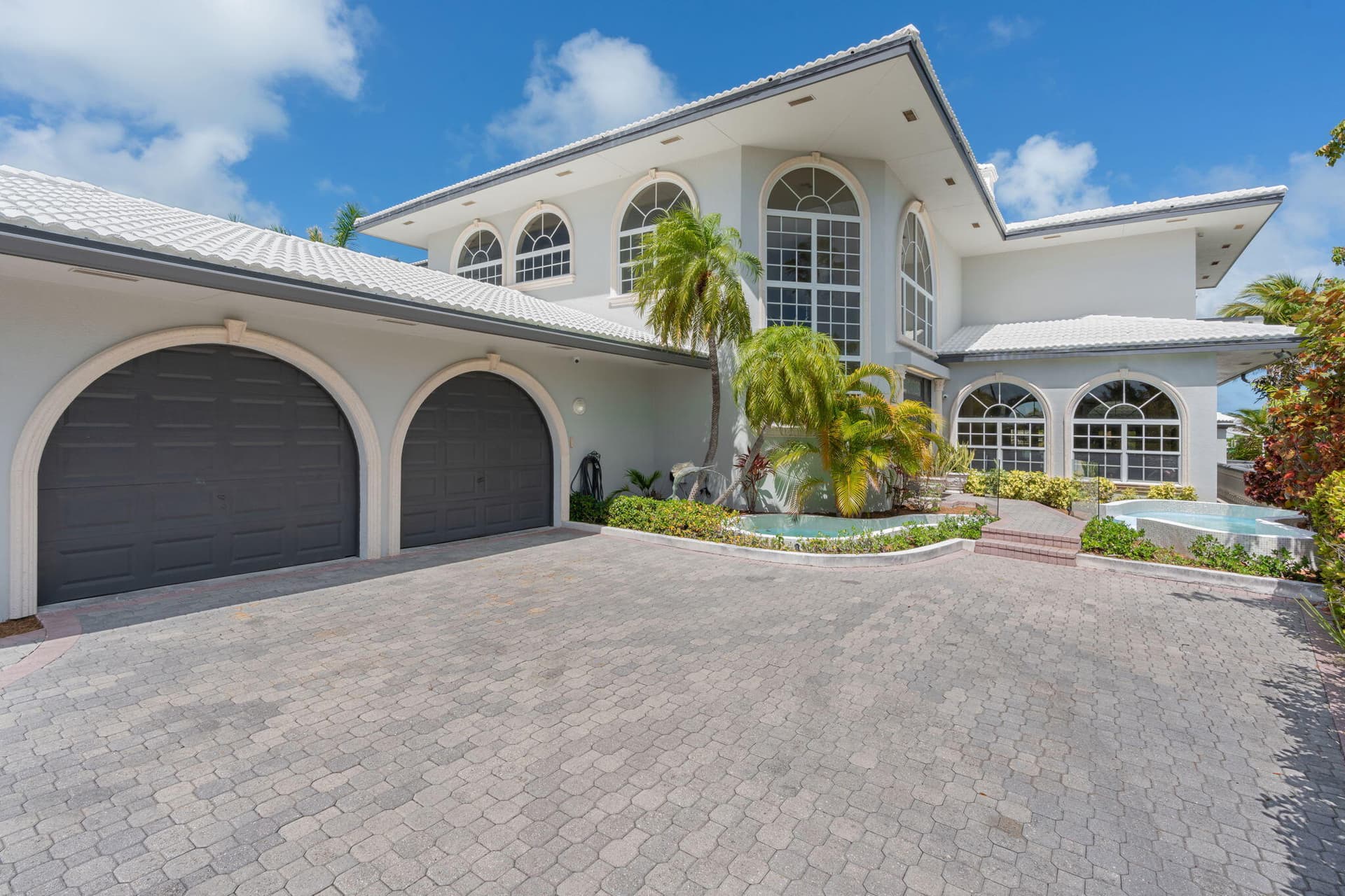 152 N Indies Drive photo 6