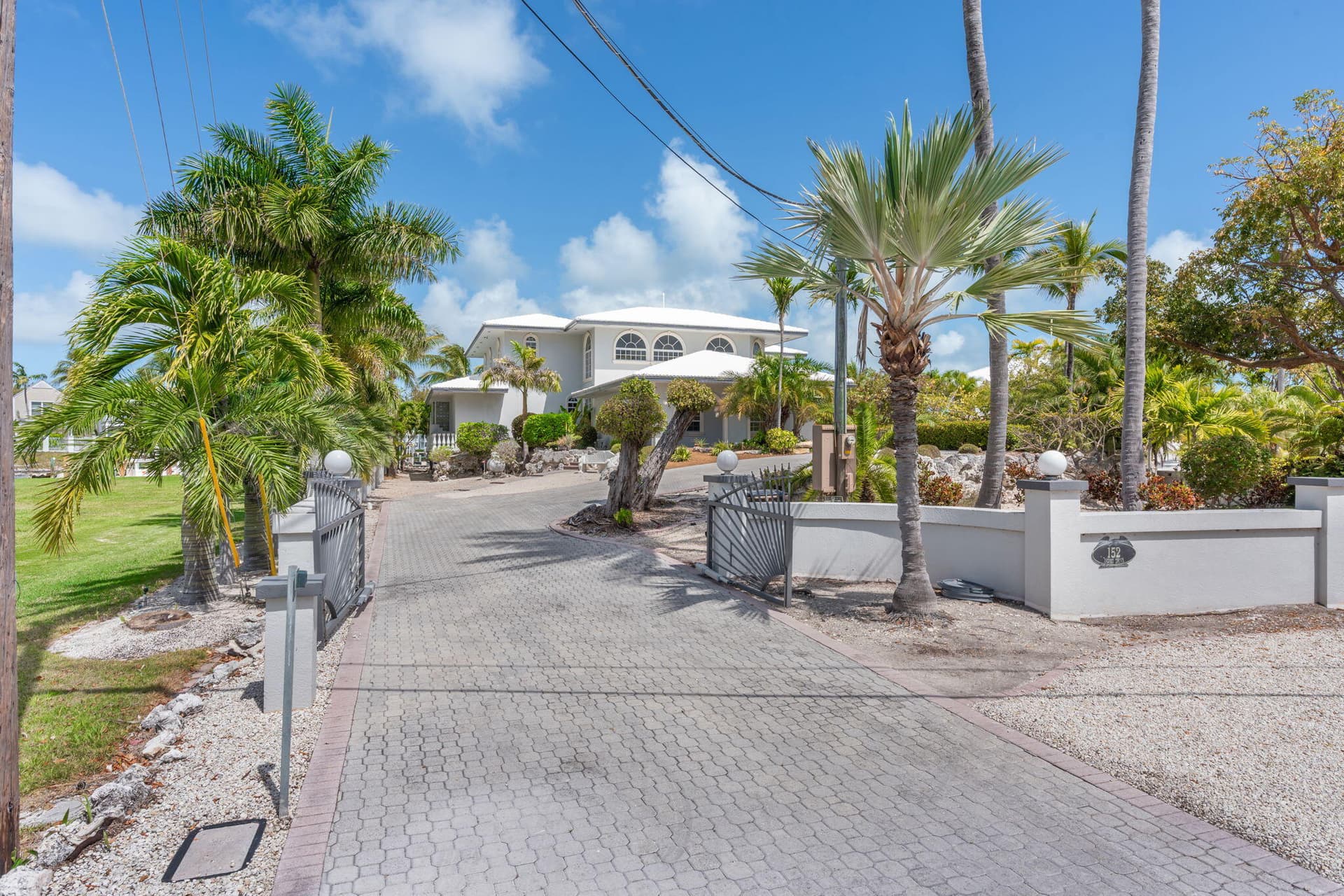 152 N Indies Drive photo 8