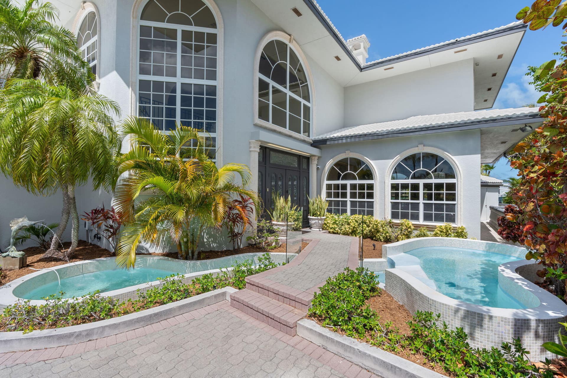 152 N Indies Drive photo 10