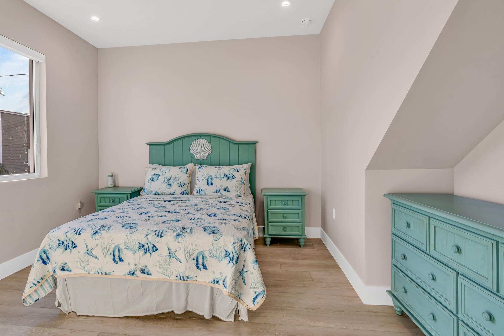 171 Avenue D photo 23
