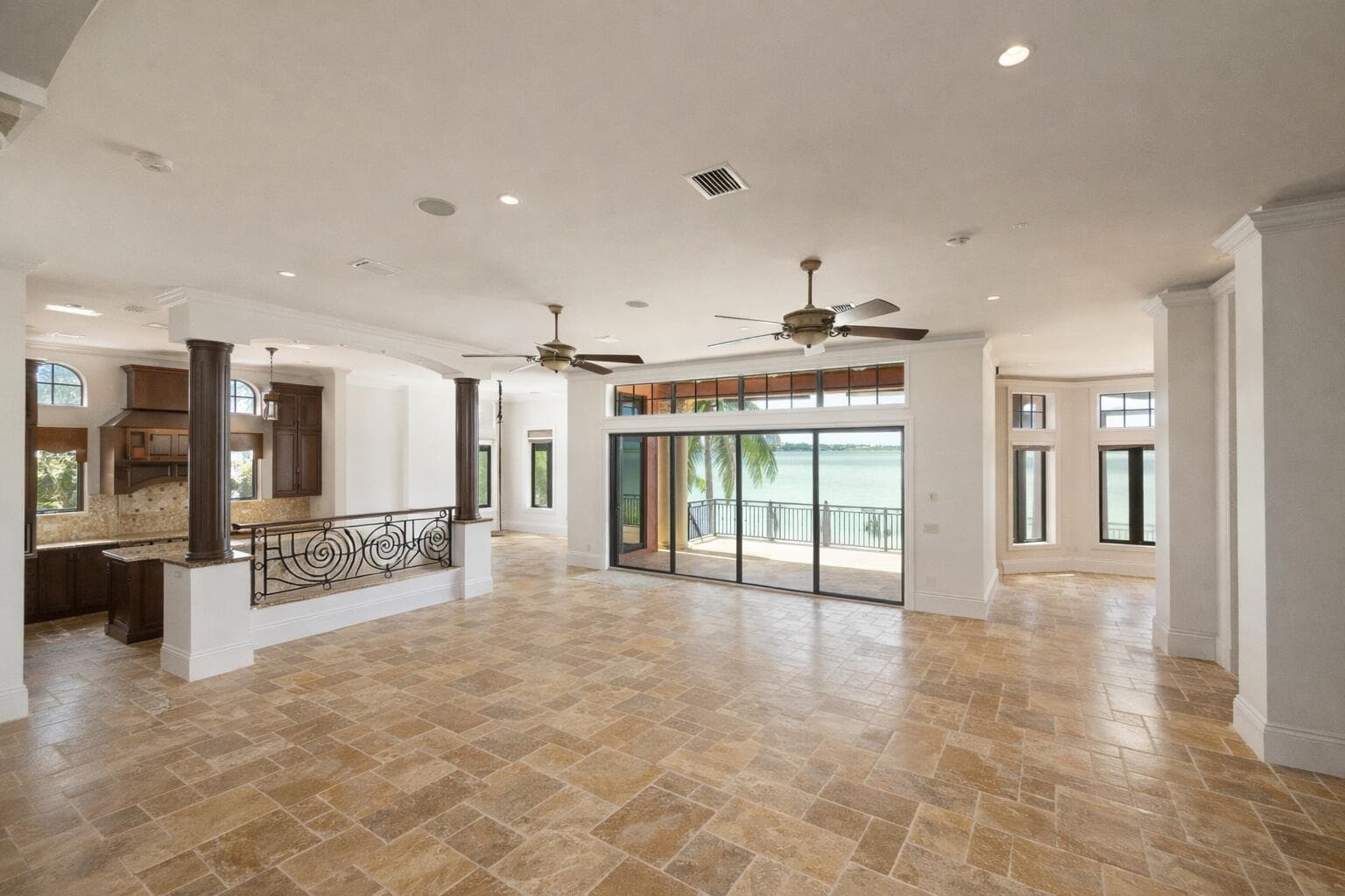 30 Cannon Royal Drive photo 16
