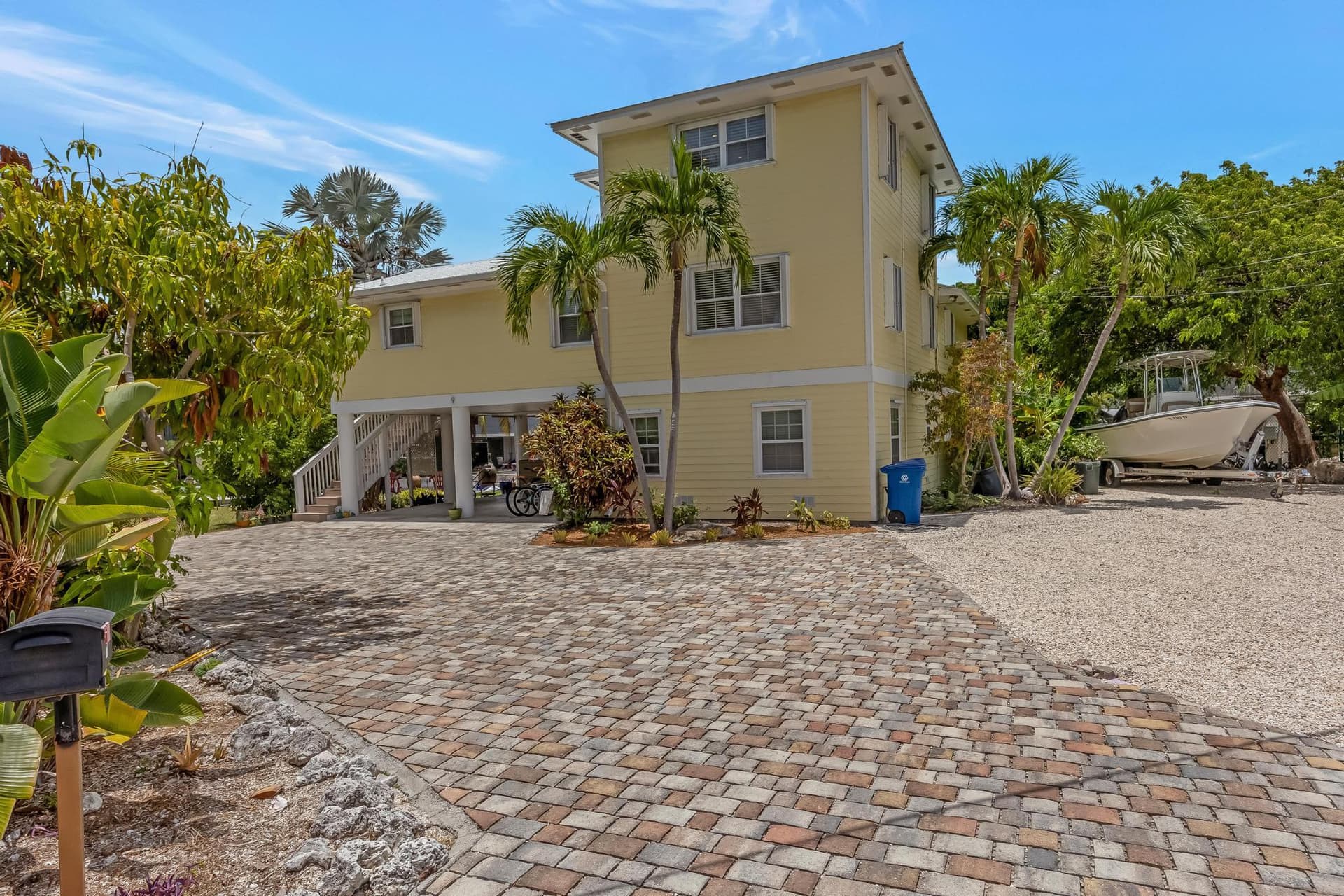 9 Jade Drive photo 3