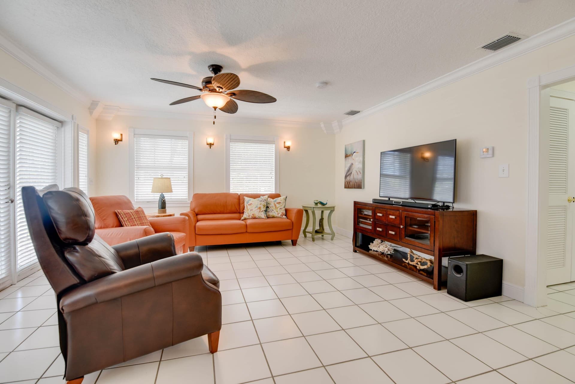 667 E Caribbean Drive photo 8