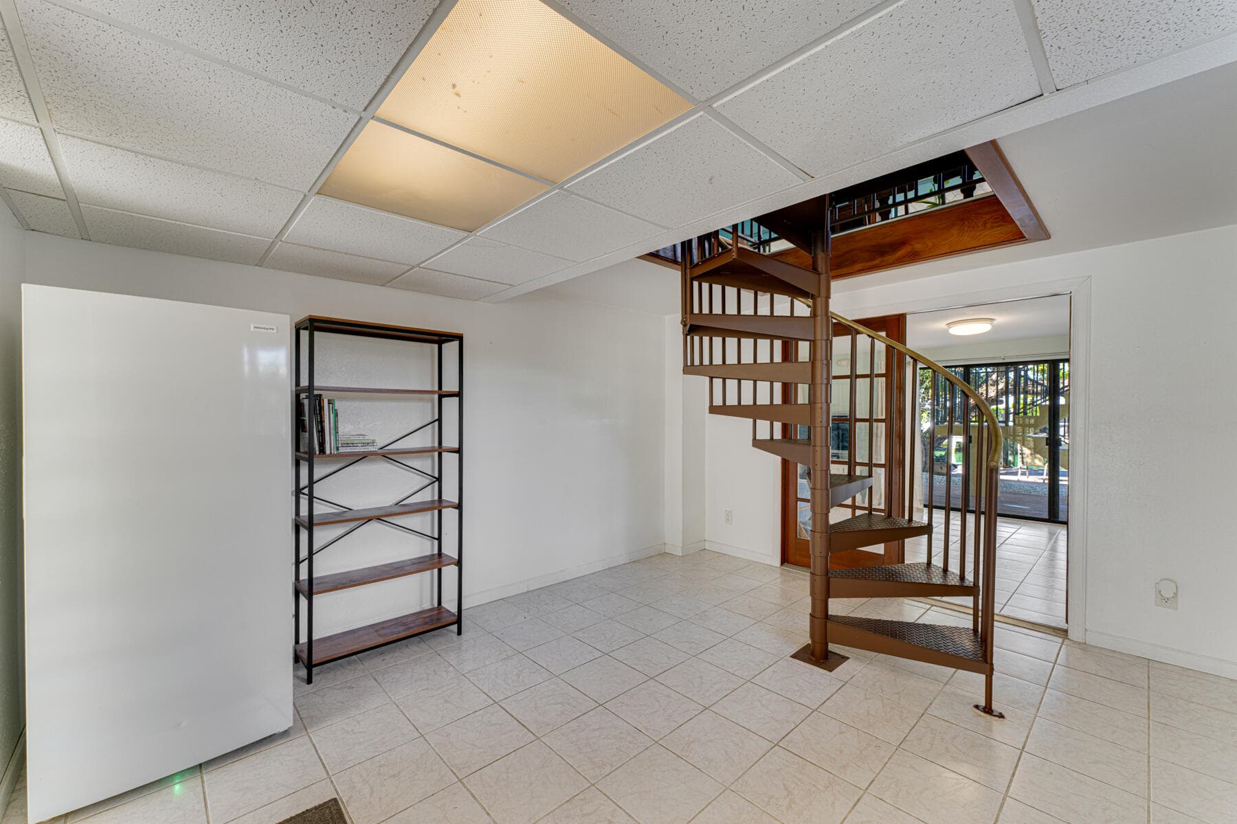 391 10th Street photo 13