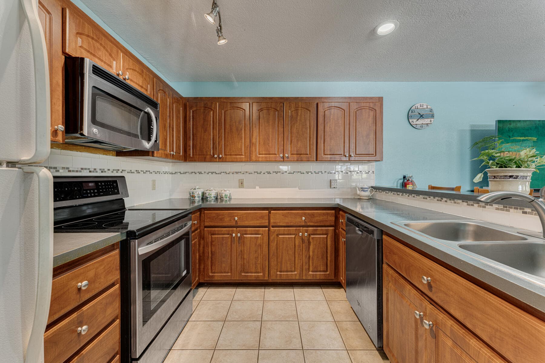 391 10th Street photo 20