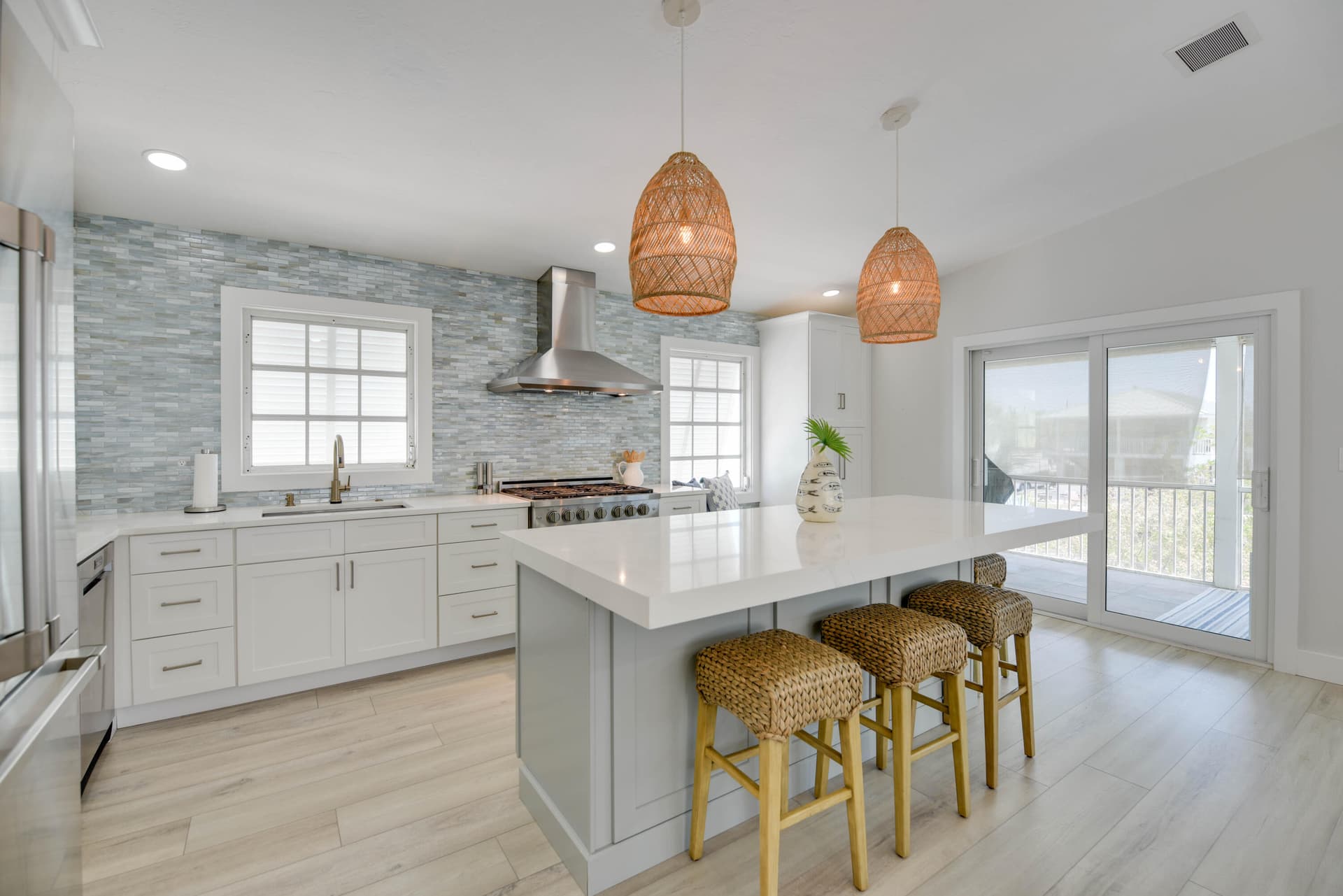 75 Lobstertail Road photo 2