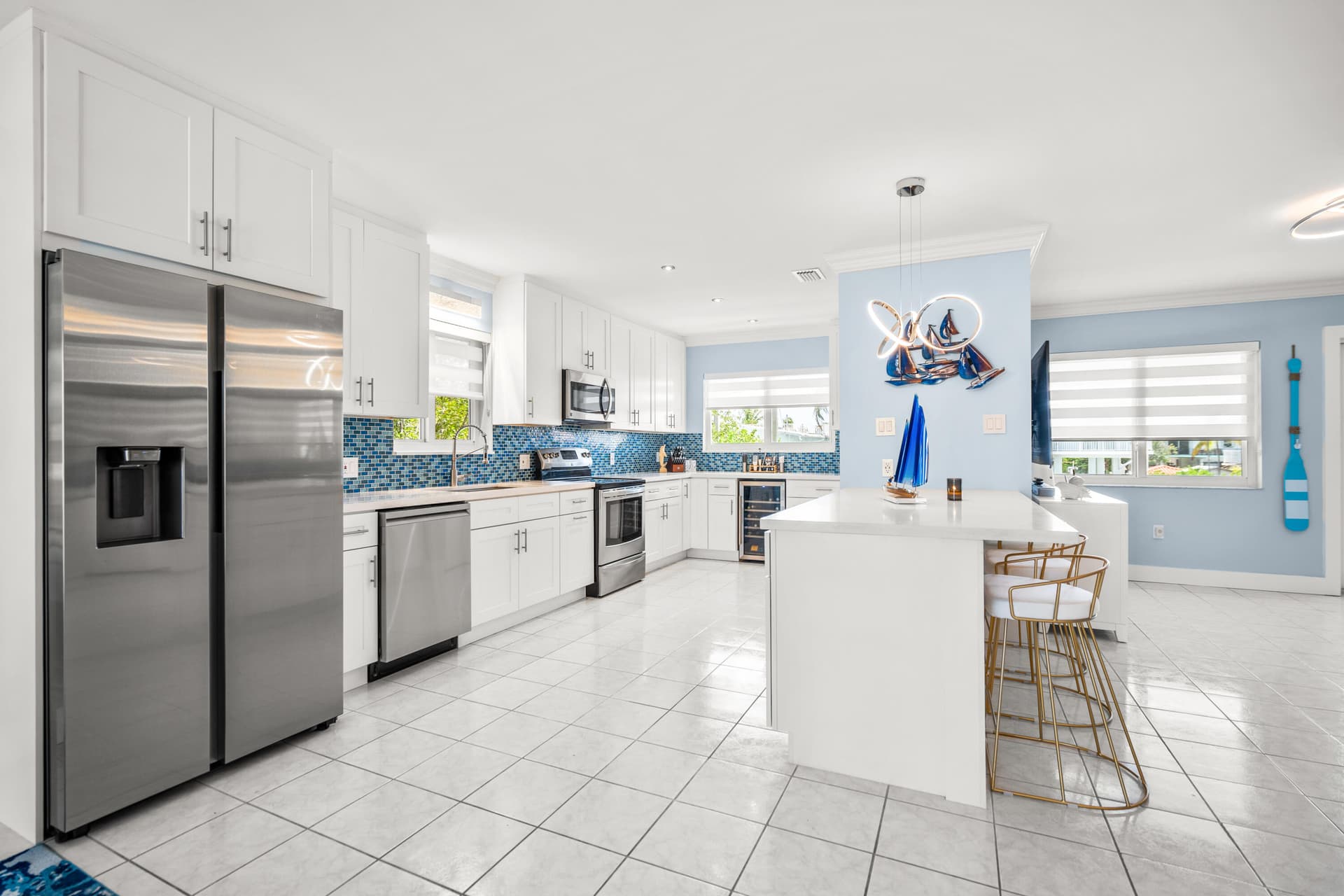 130 Lorelane Place photo 13
