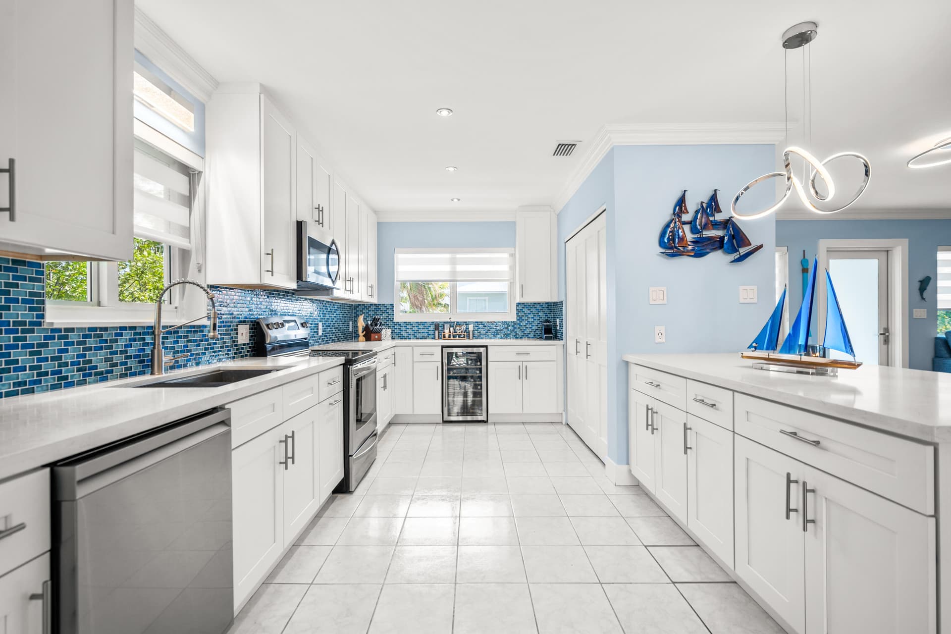 130 Lorelane Place photo 12