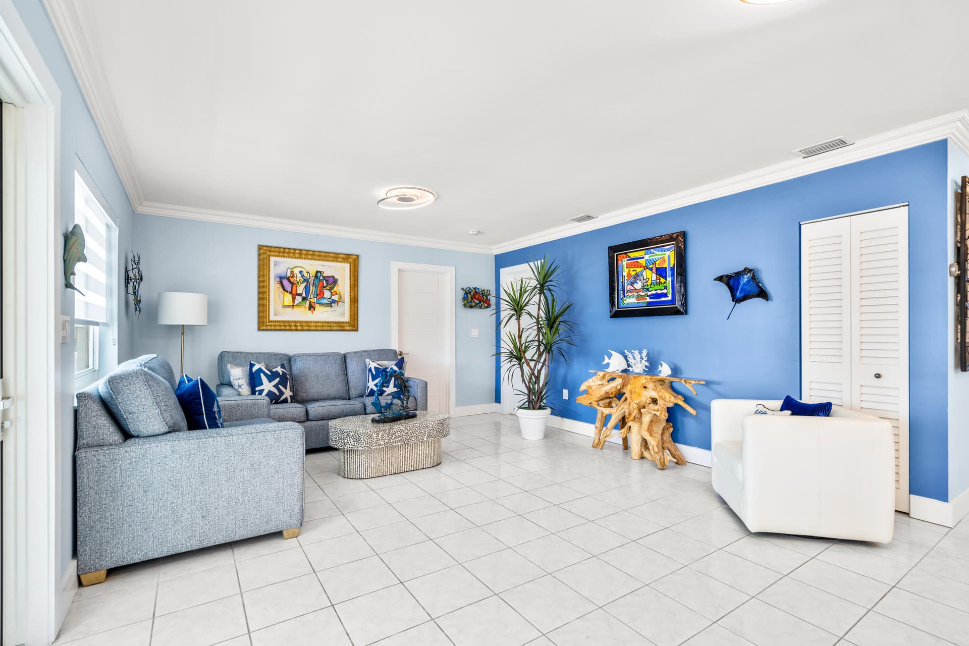 130 Lorelane Place photo 14