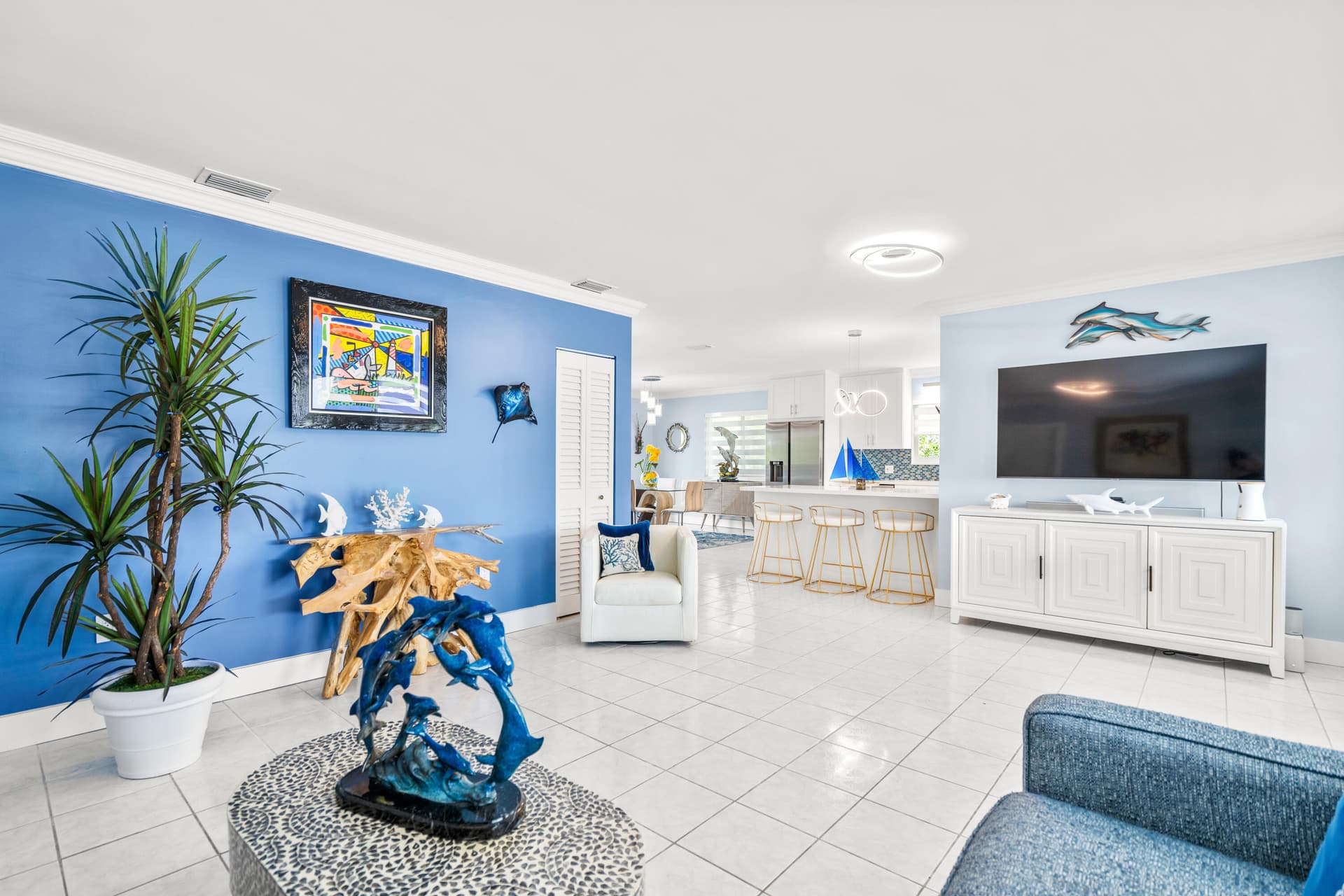 130 Lorelane Place photo 6