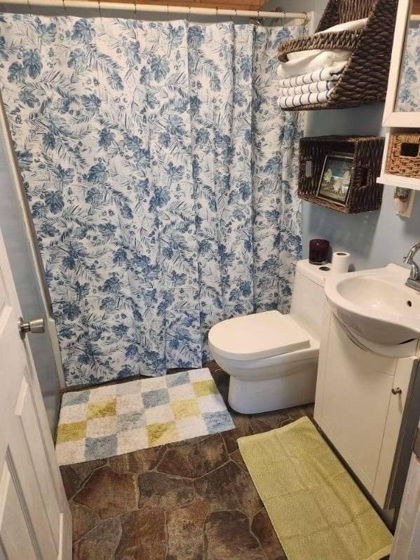 108 W Avenue A photo 5