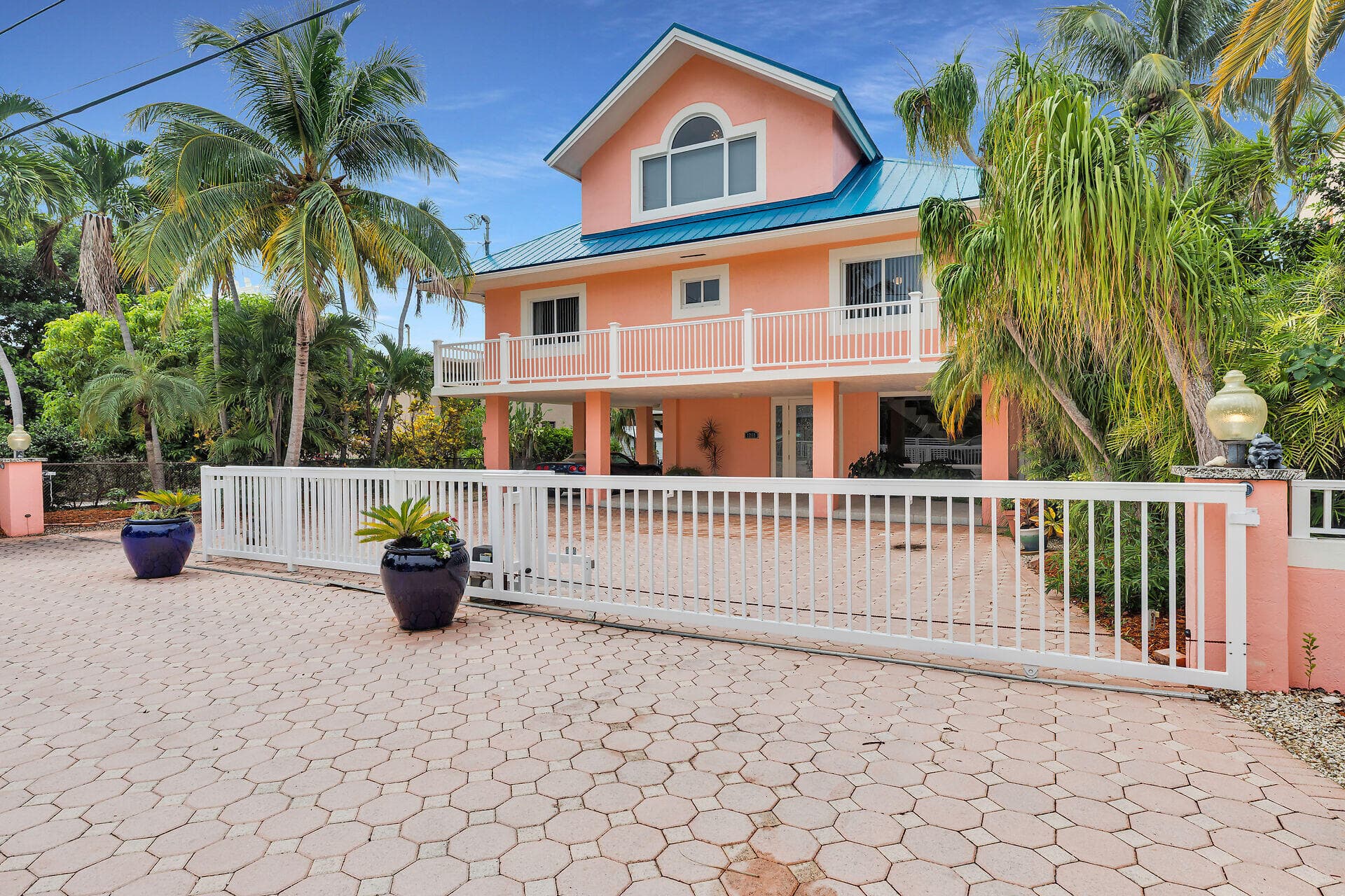 1218 Mockingbird Road photo 6