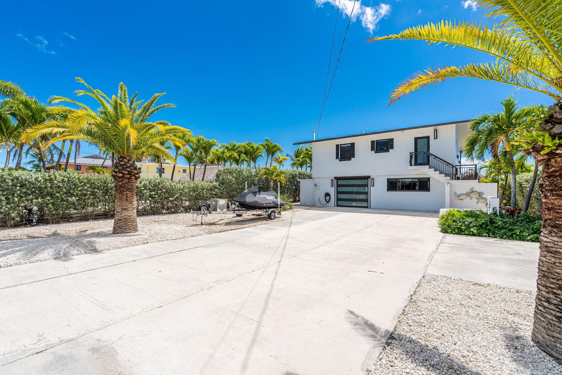 626 Island Drive photo 3