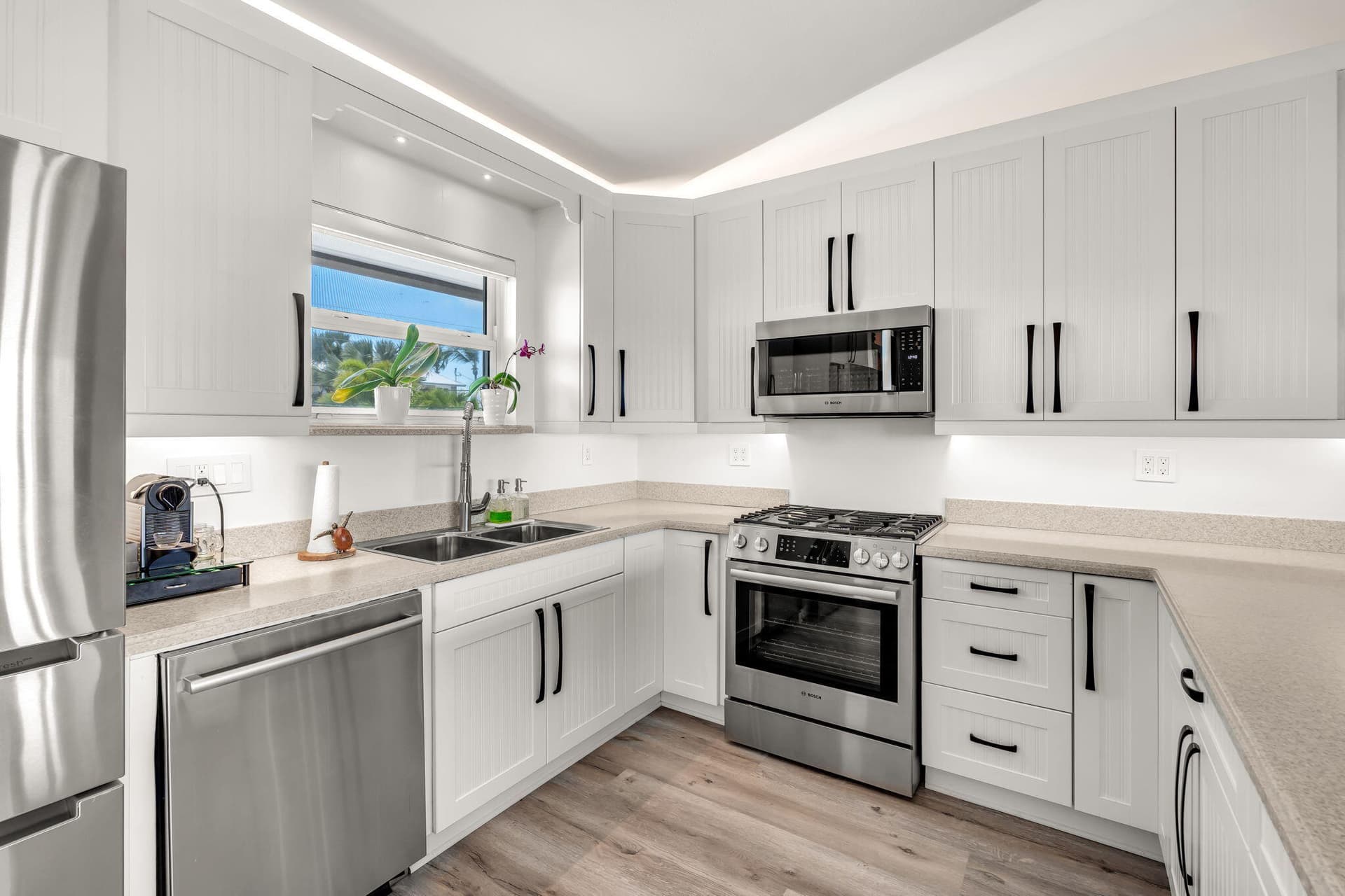 626 Island Drive photo 17