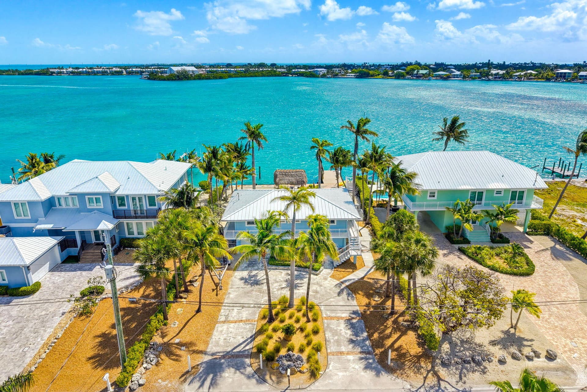 425 Harbour Drive photo 1