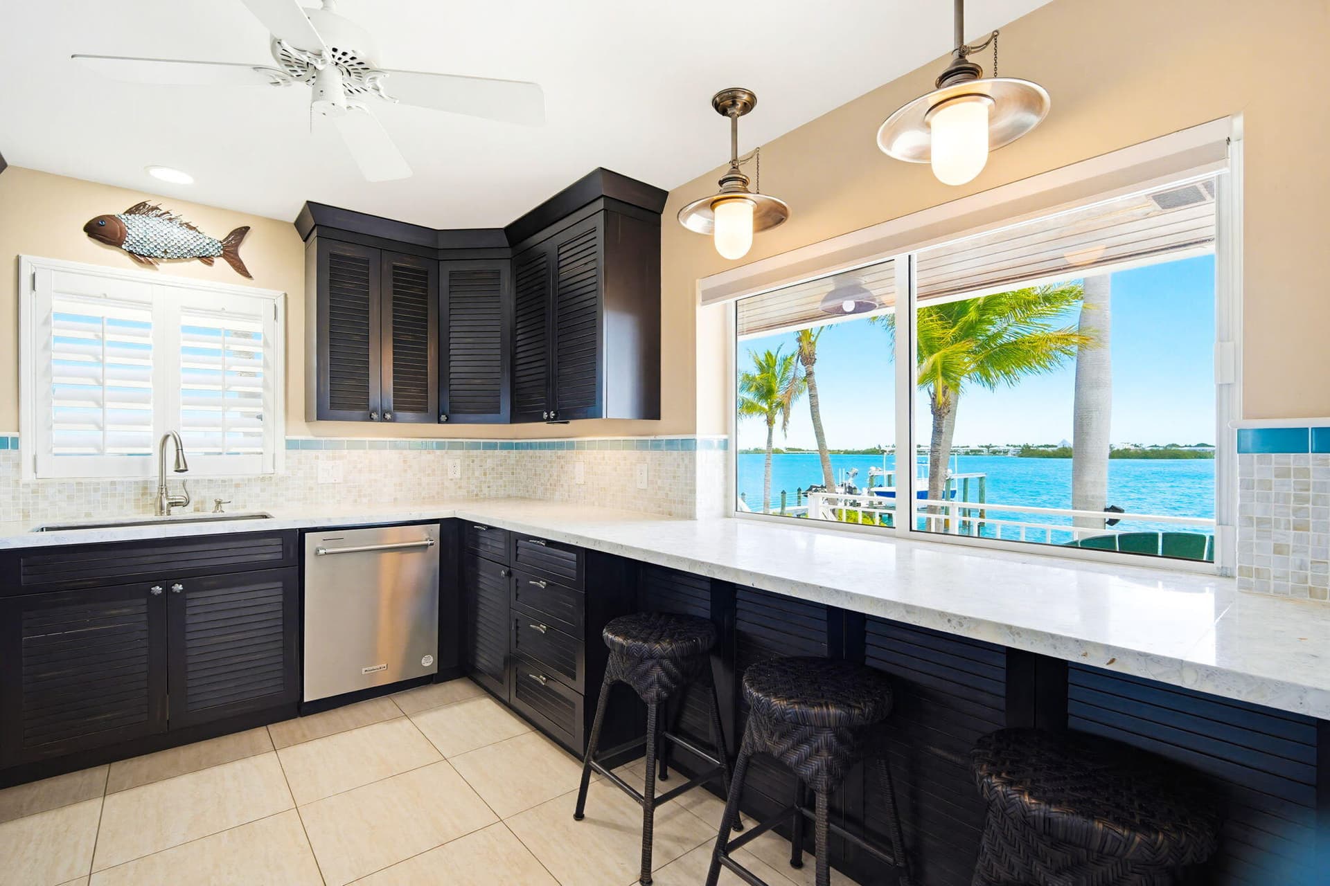 425 Harbour Drive photo 11